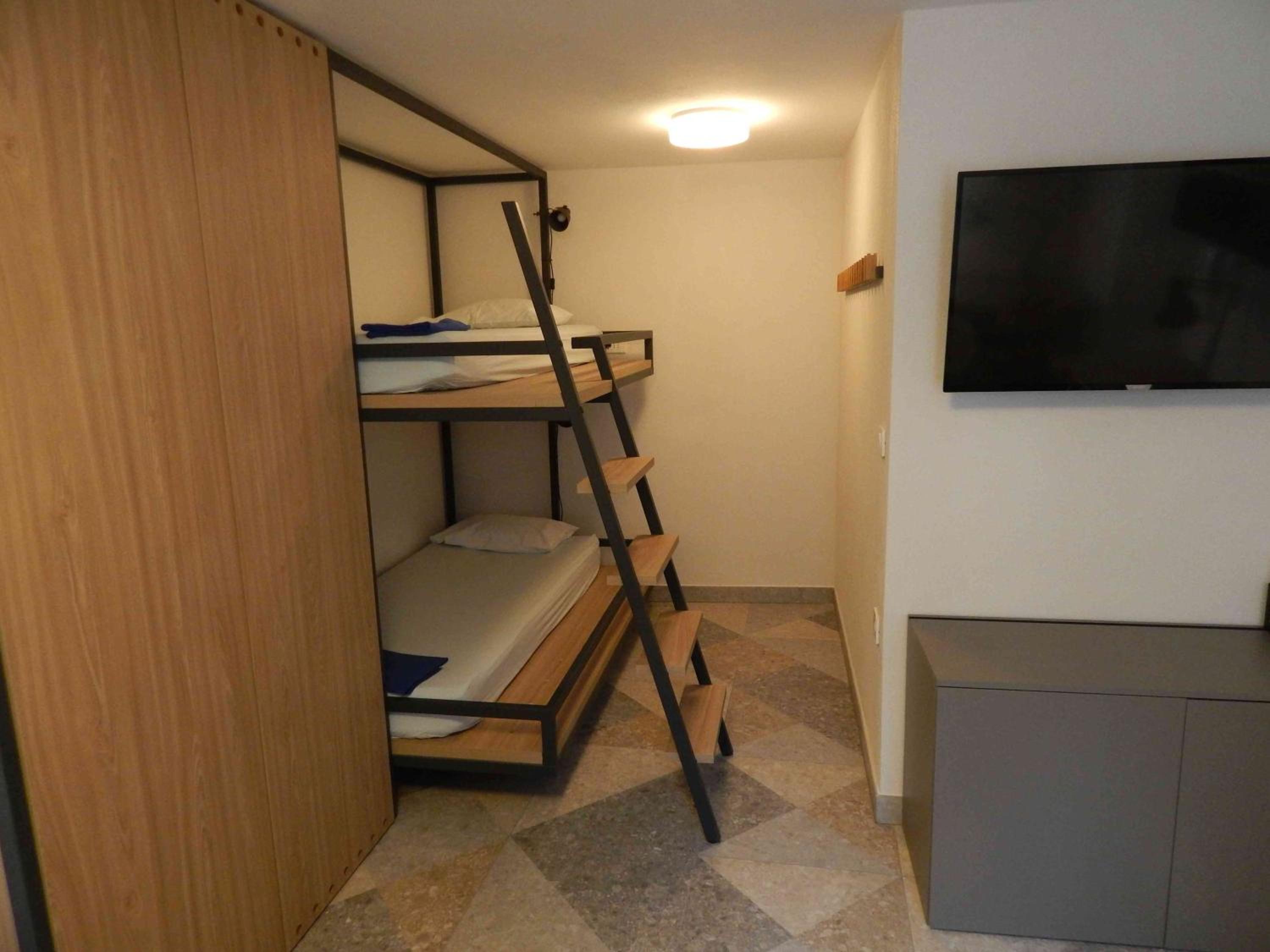 Triple Room - Photo 8