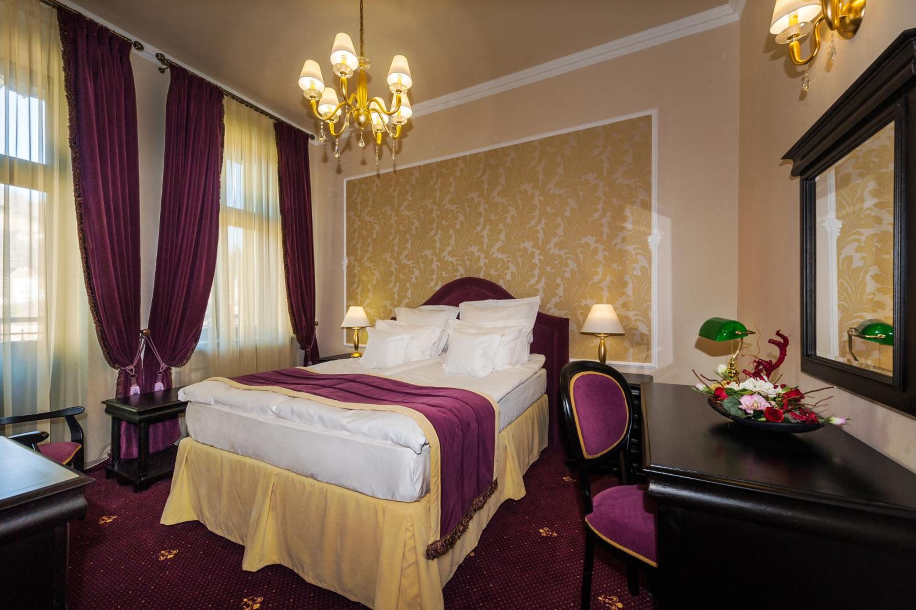 Deluxe Double Room photo 2