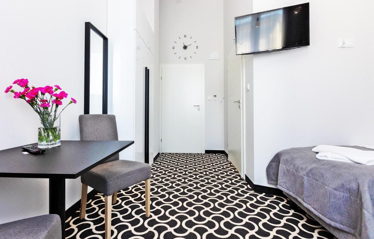 Double or Twin Room - Disability Access - Photo 3