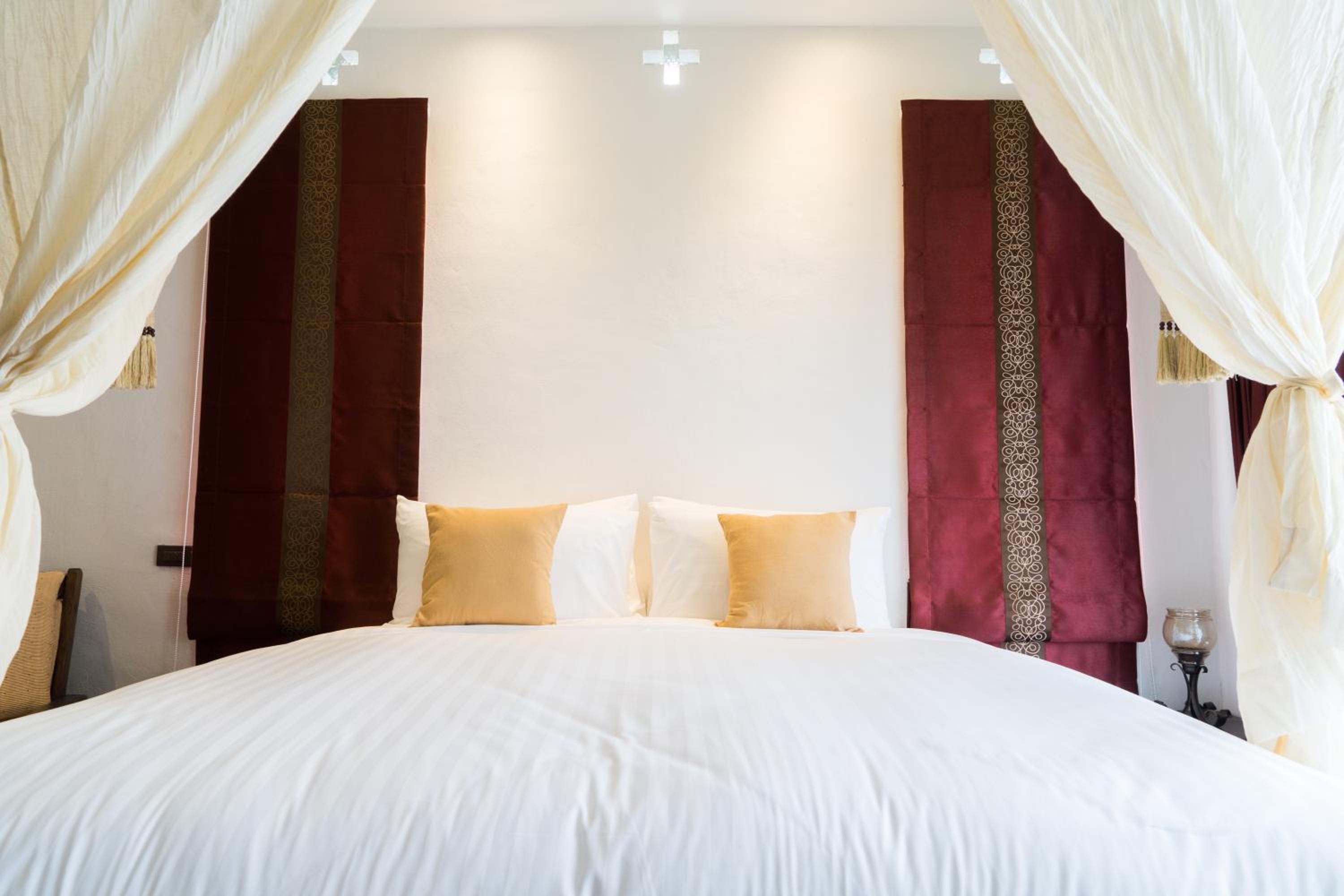 Grand Deluxe Room
