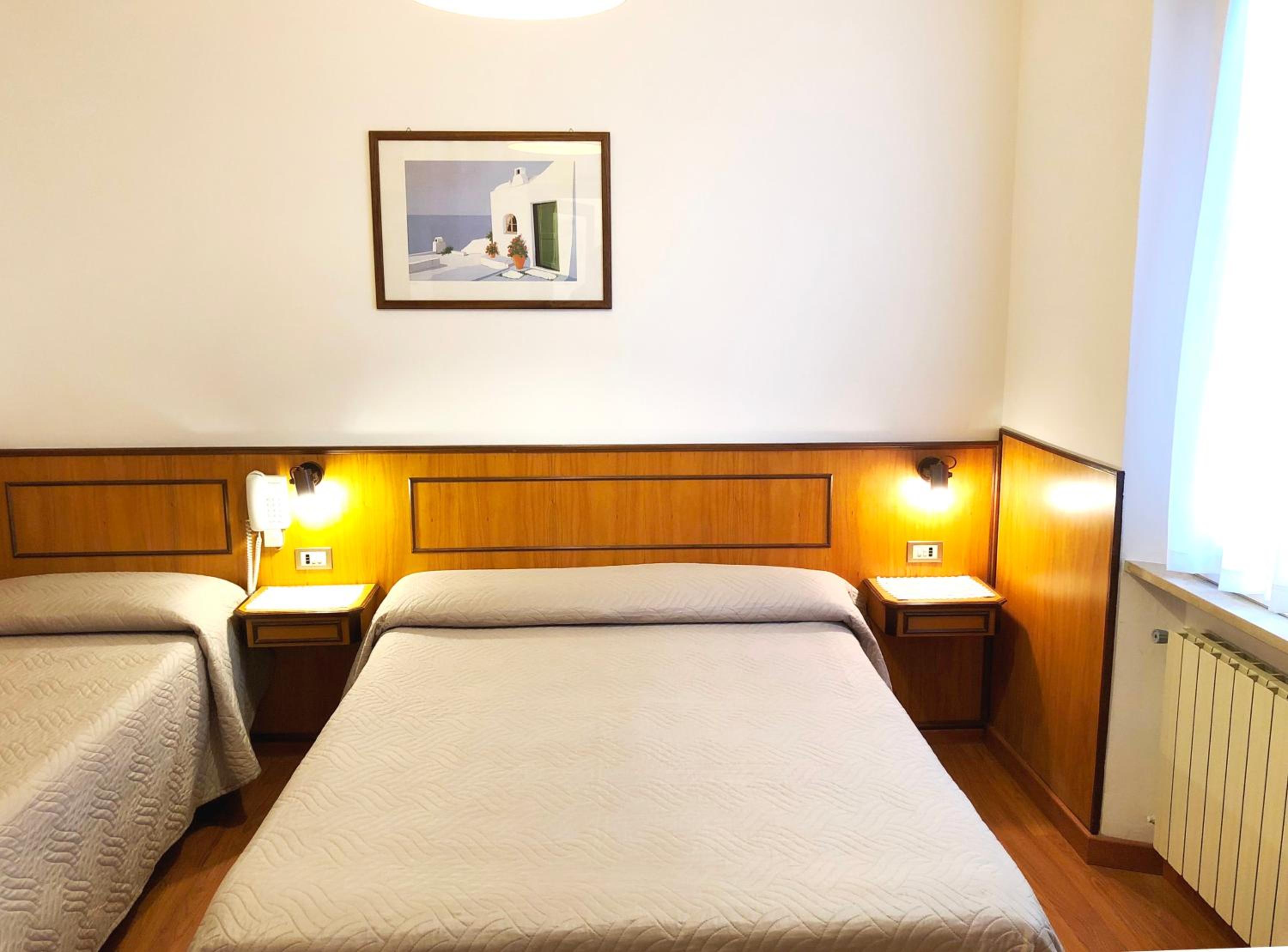 Economy Triple Room - Photo 1