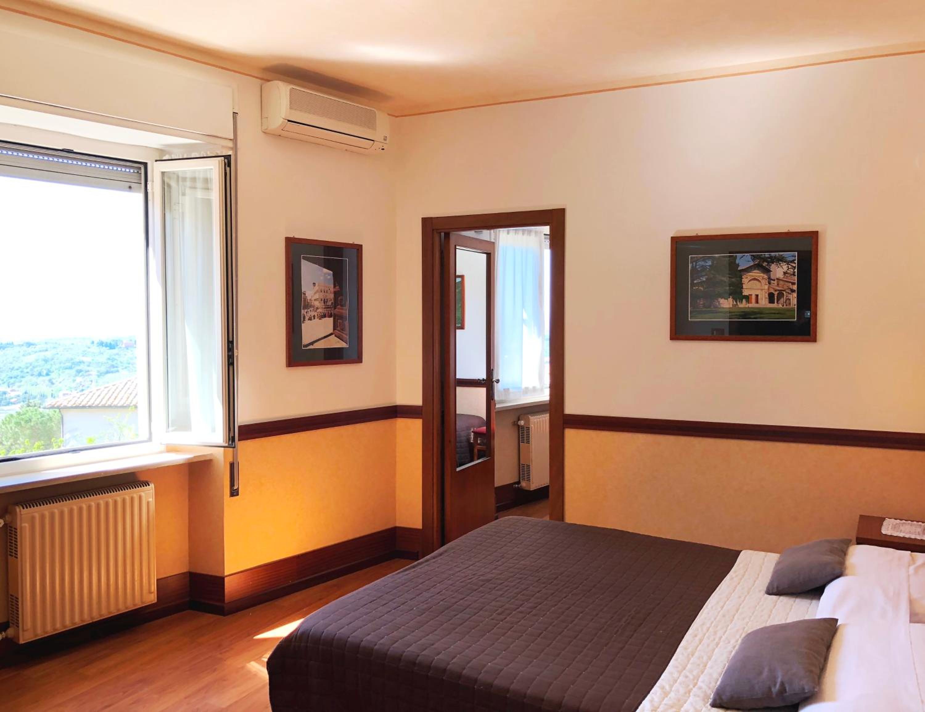 Superior Quadruple Room - Photo 1