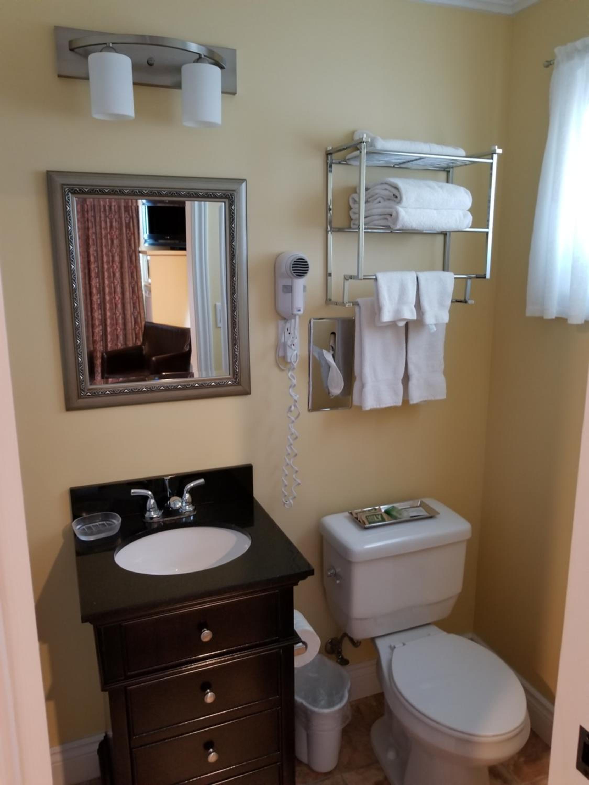 Budget Double Room photo 2