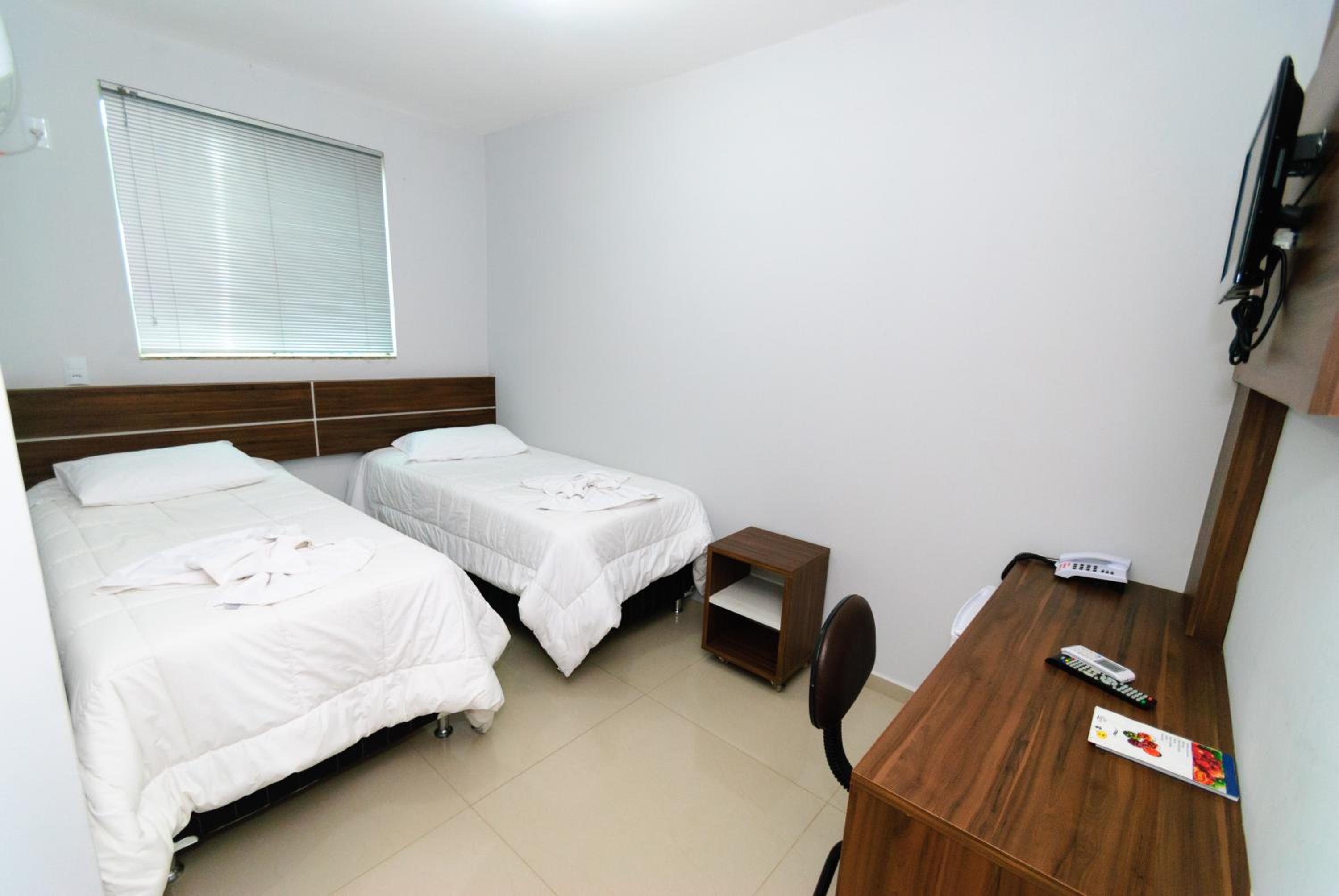Deluxe Twin Room photo 2