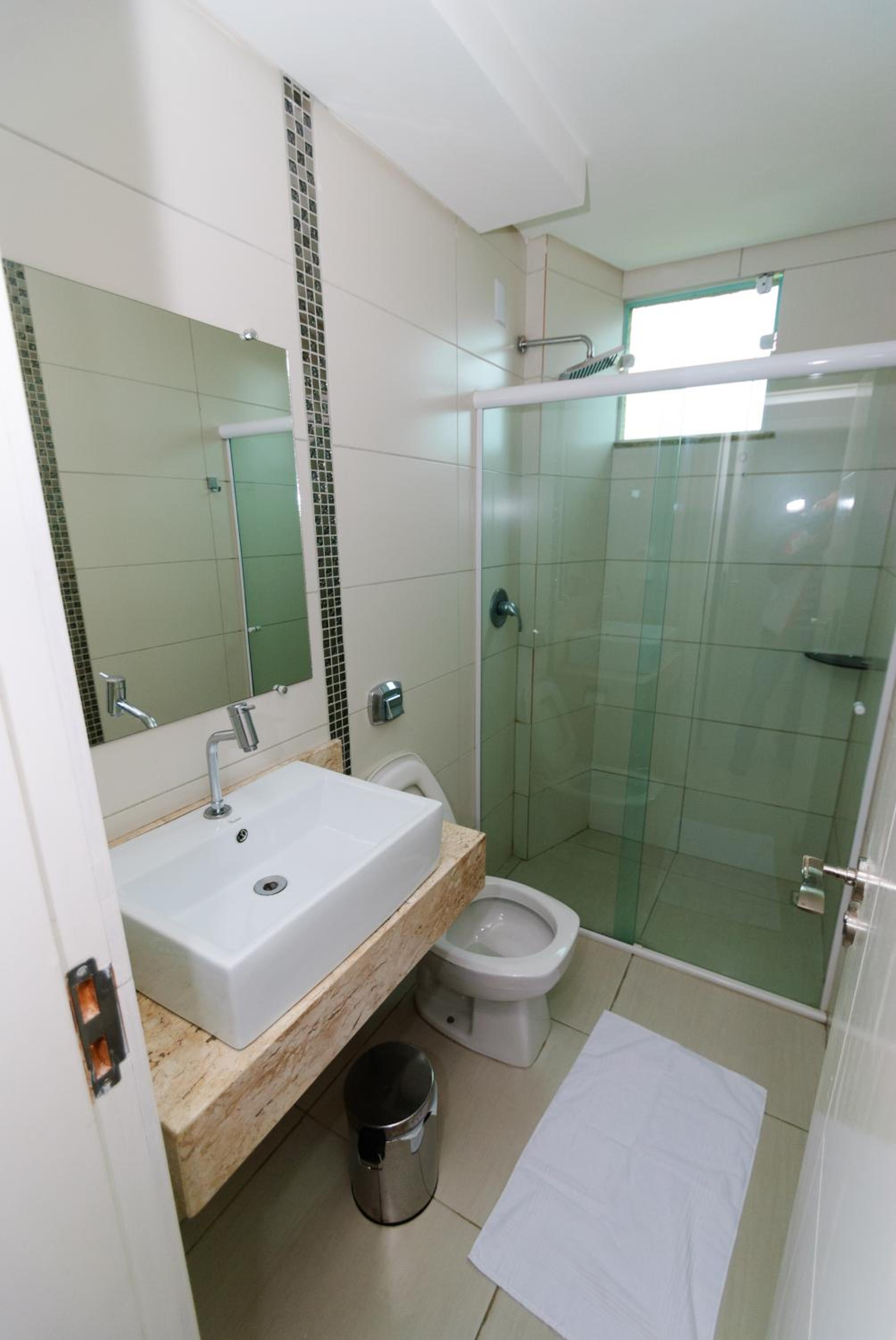 Queen Room with Spa Bath photo 3