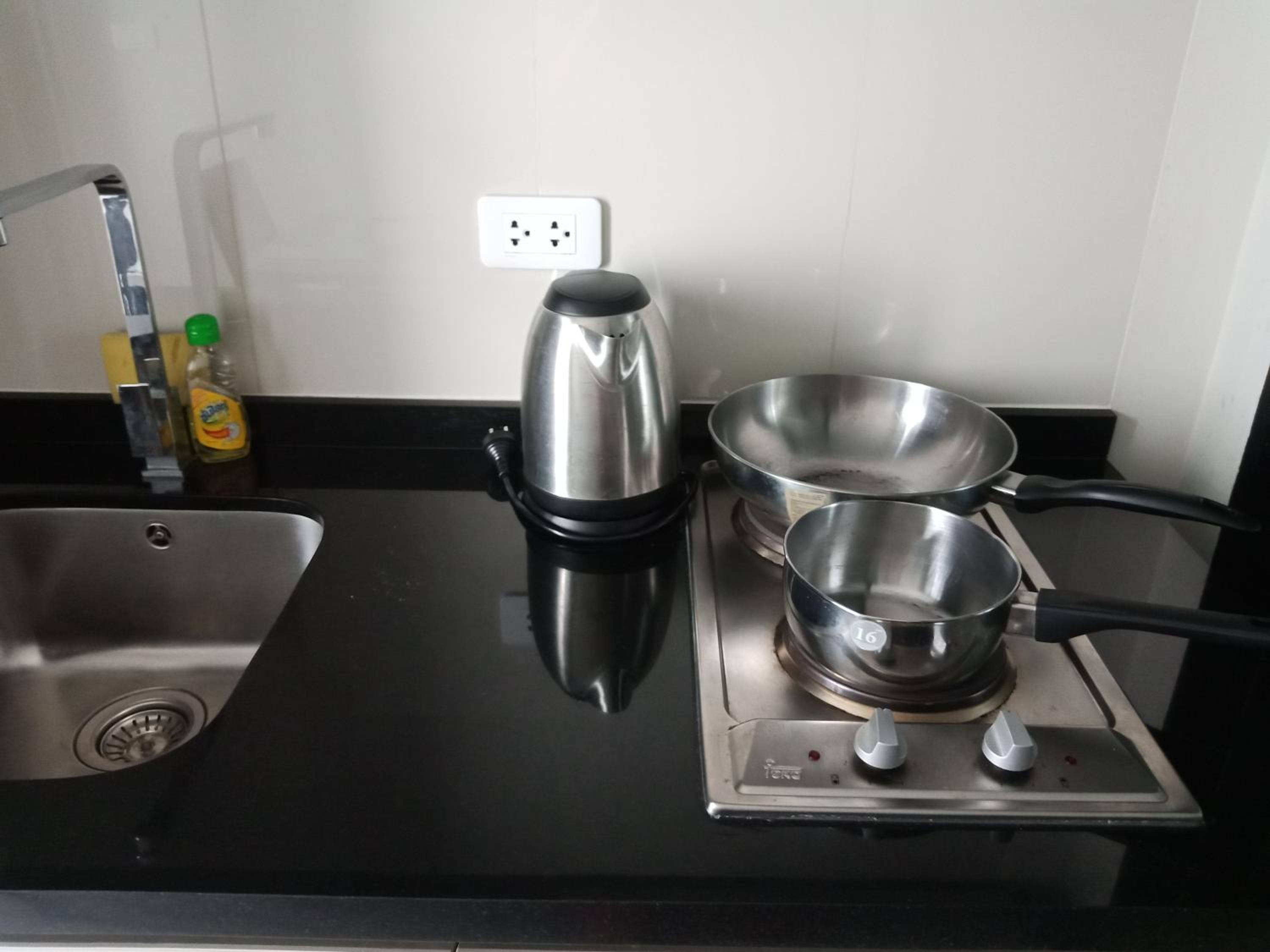One-Bedroom Apartment - Photo 37