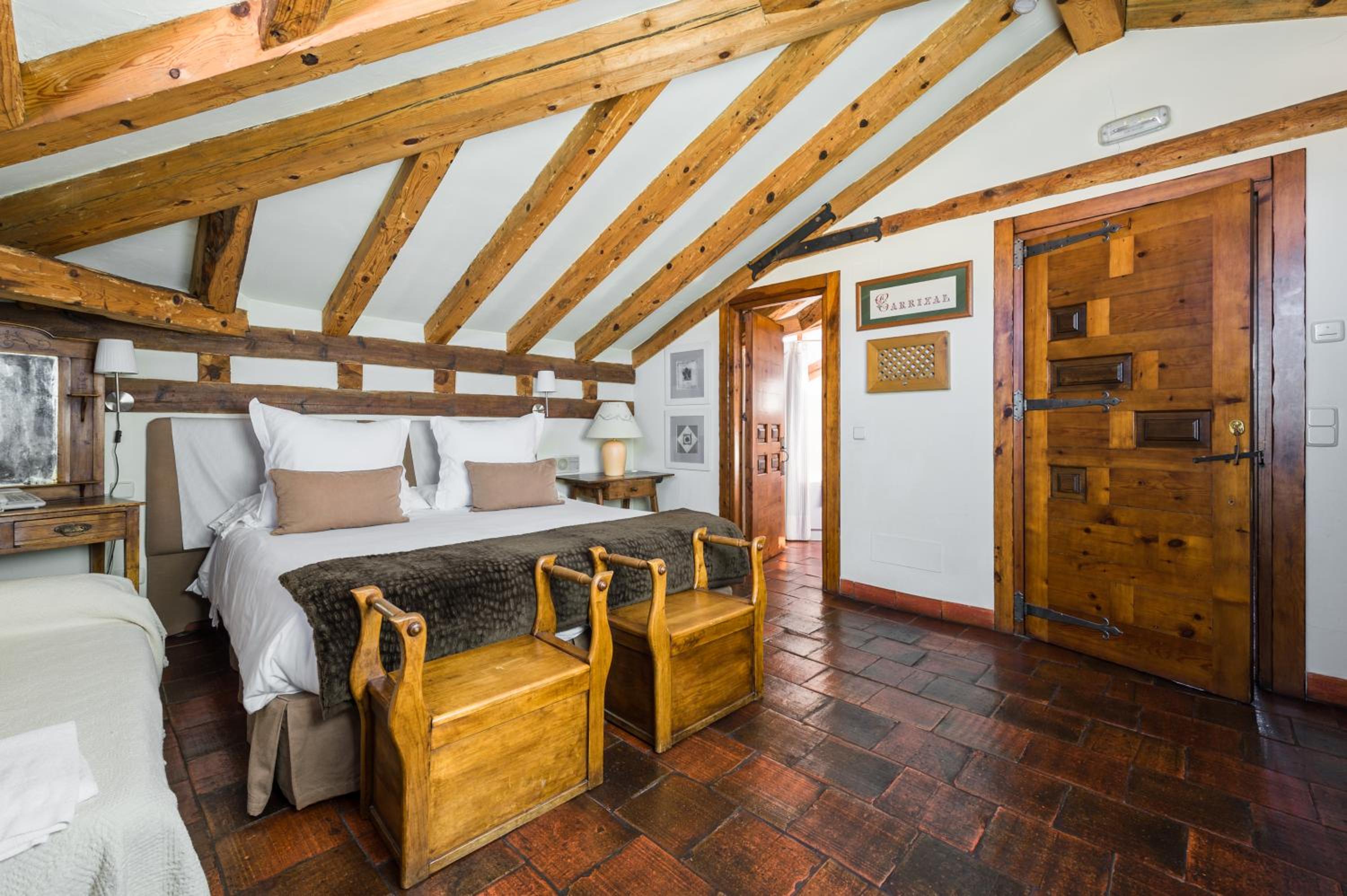 Superior Double or Twin Room photo 2