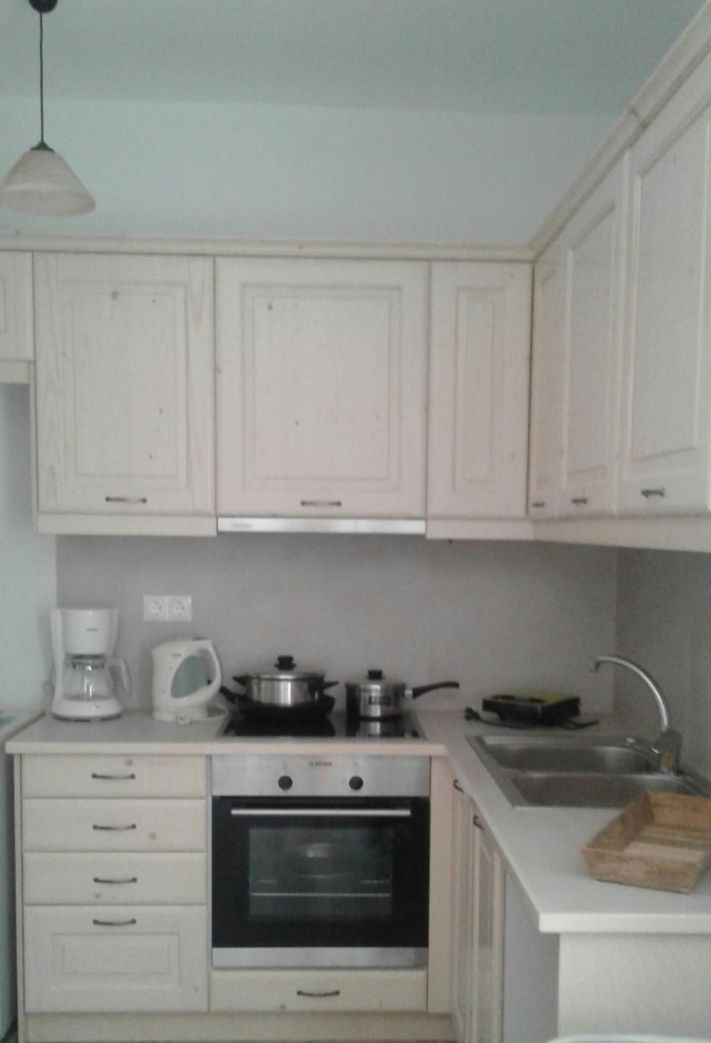 One-Bedroom House - Photo 13