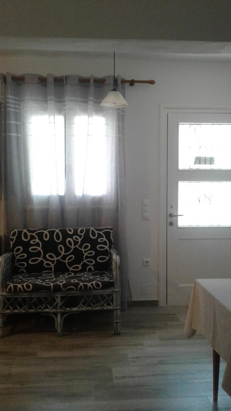One-Bedroom House - Photo 16