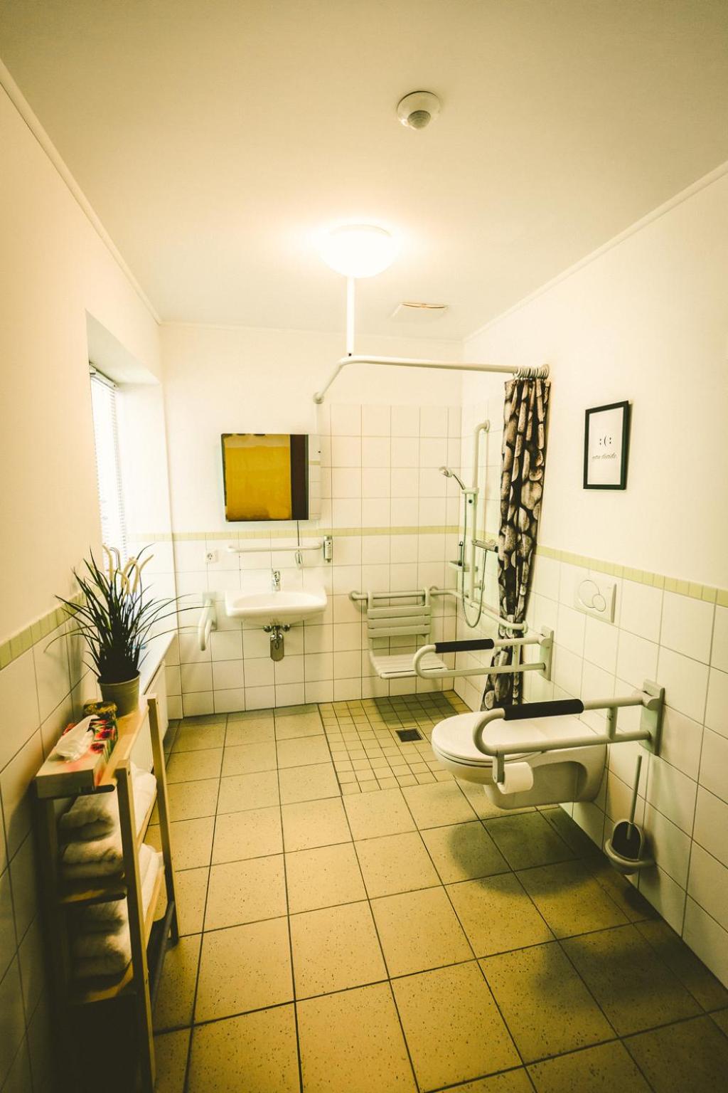 Double Room with Private External Bathroom photo 2
