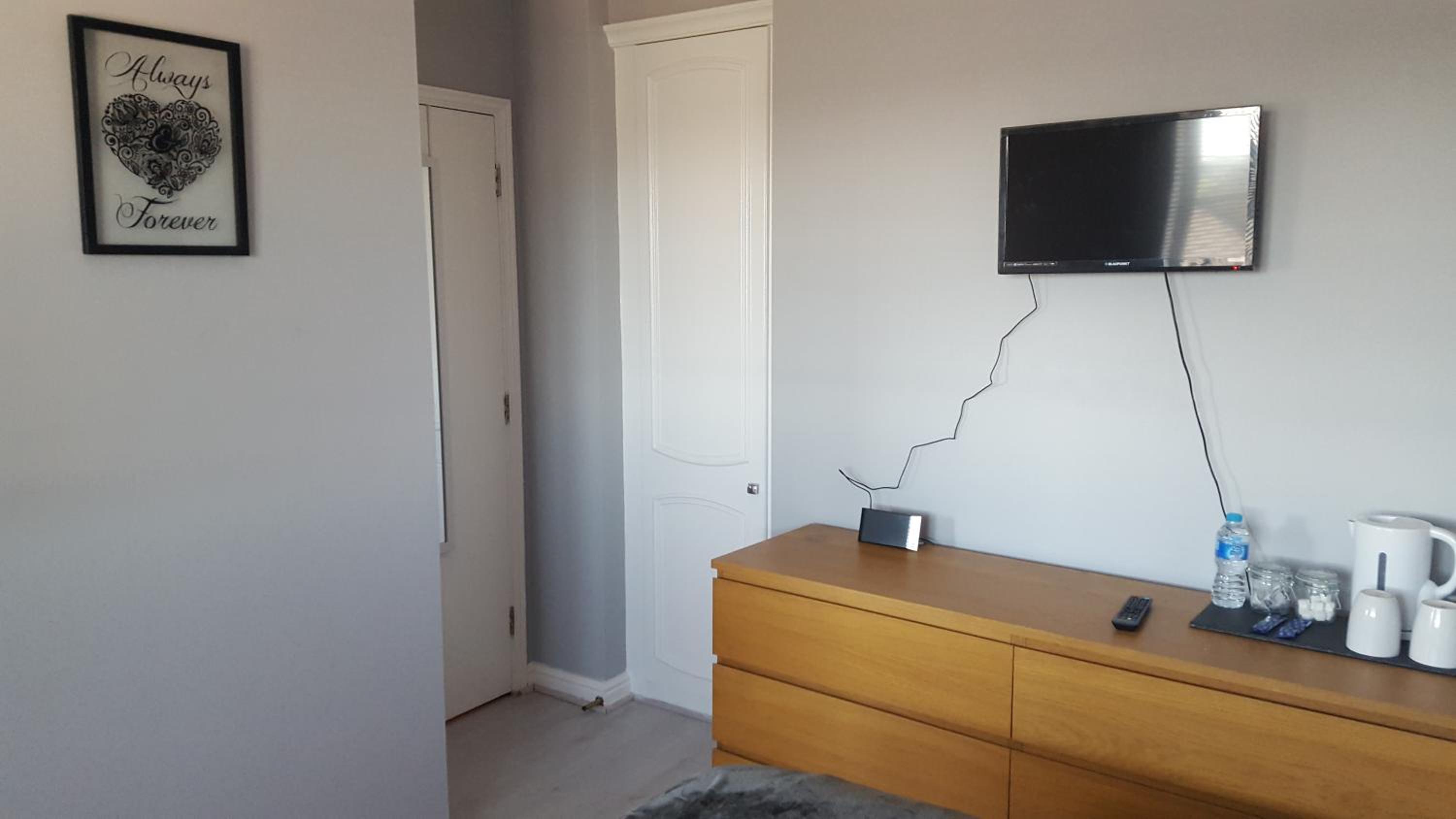 Deluxe Double Room with Shower photo 1