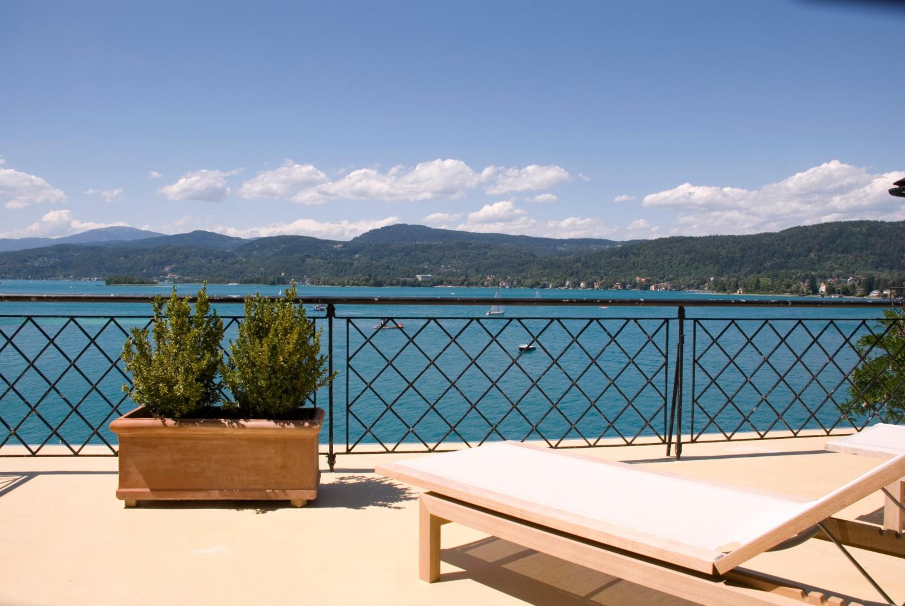 Suite with Balcony photo 3