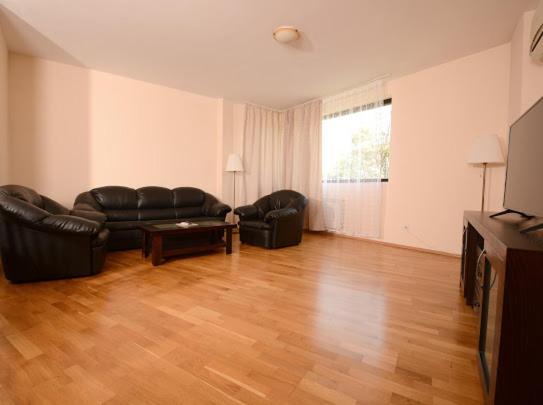 Two-Bedroom Apartment - Photo 36