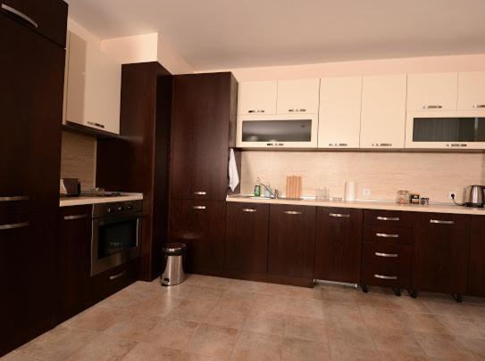 Two-Bedroom Apartment - Photo 28