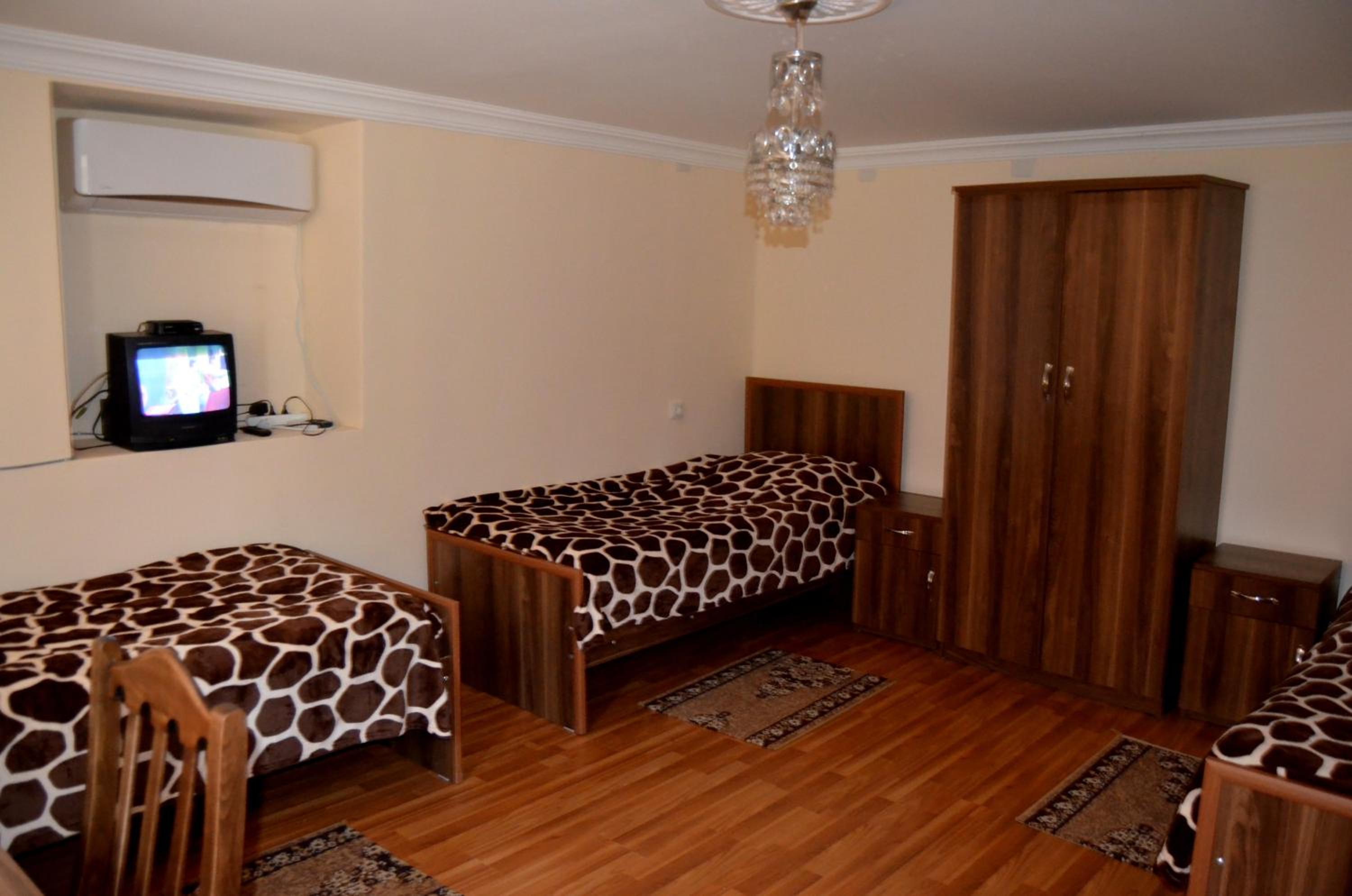 Triple Room with Shared Toilet photo 1