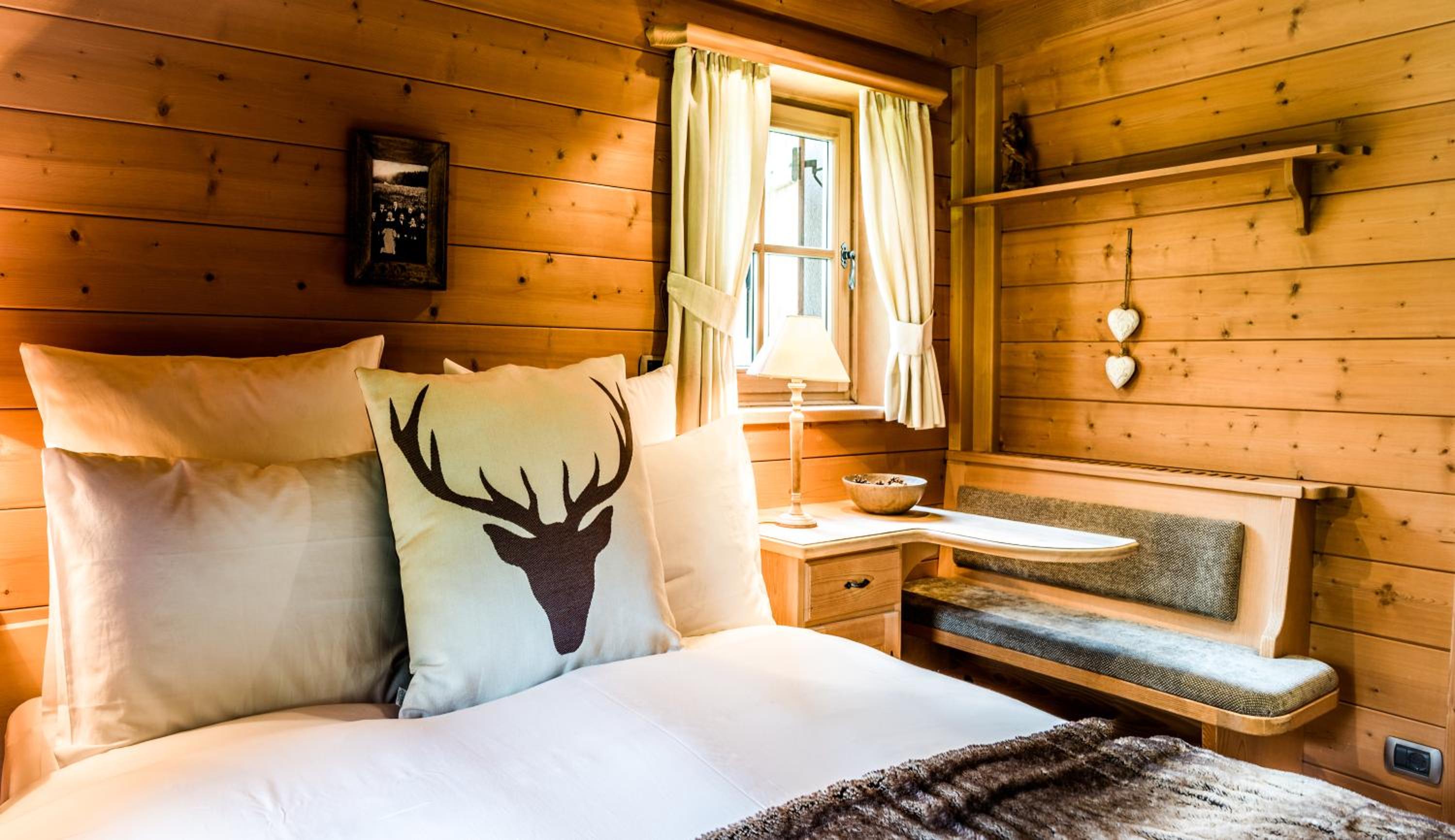 Deluxe Double Room with Balcony photo 1