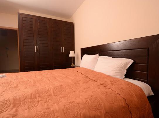 One-Bedroom Apartment - Photo 32