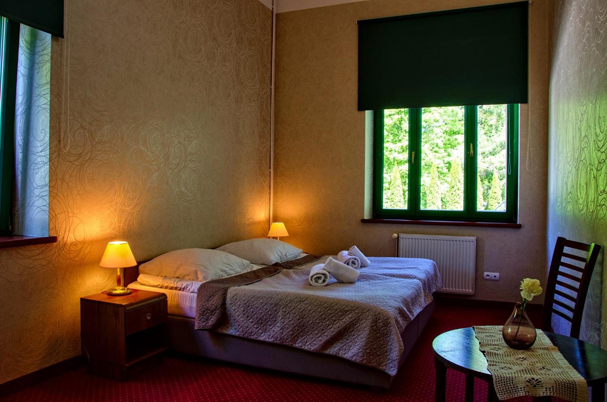 Twin Room - Photo 4