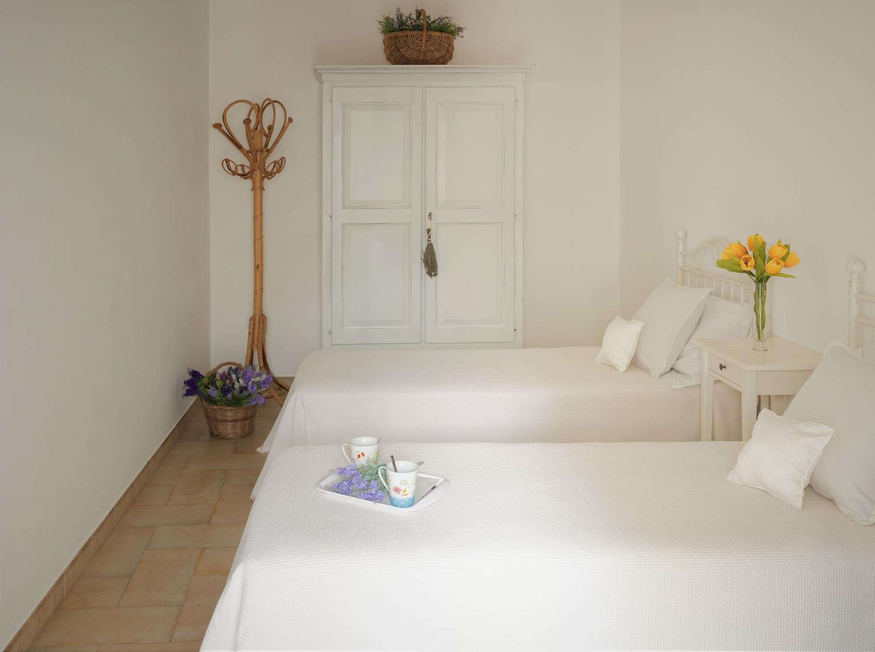 Two-Bedroom Apartment with Balcony photo 3