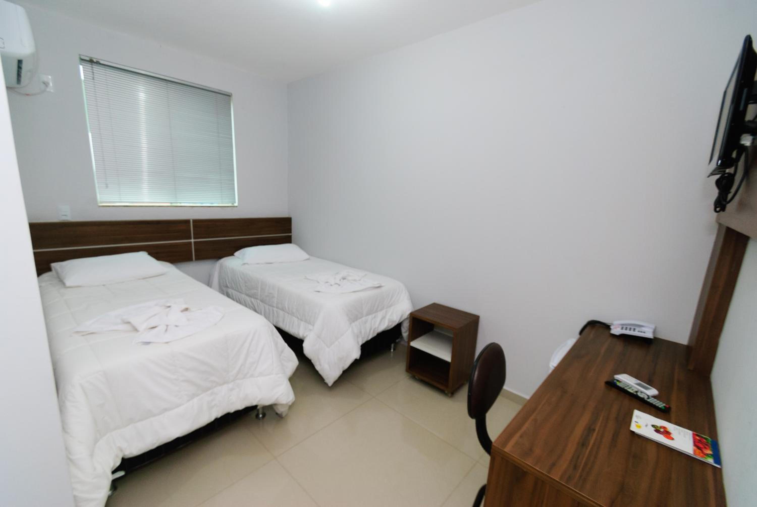 Deluxe Twin Room photo 3