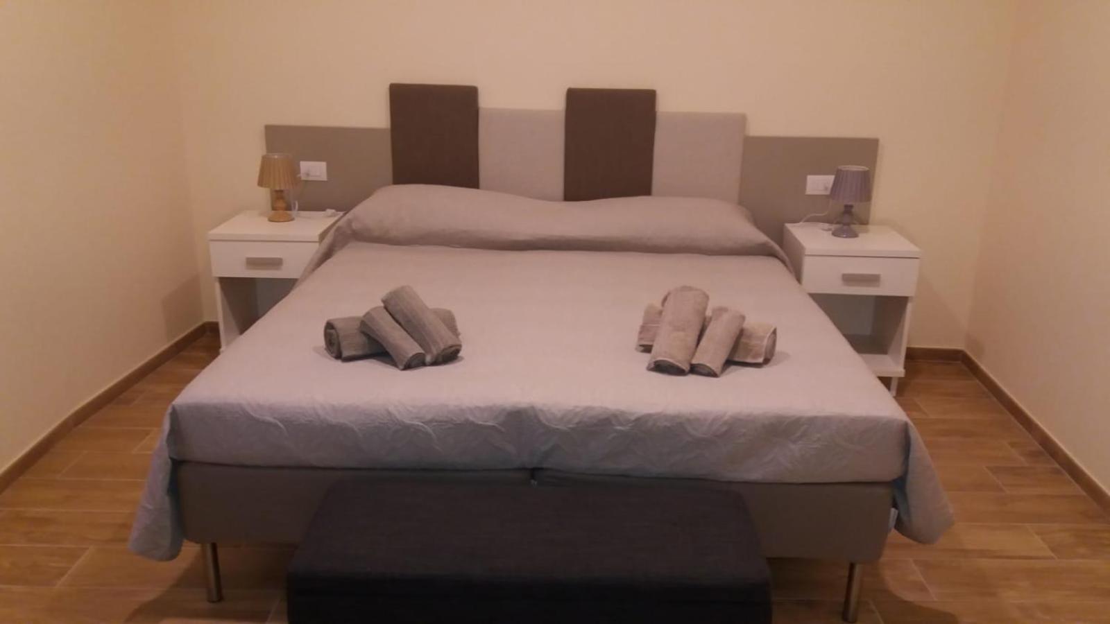 Double or Twin Room photo 3