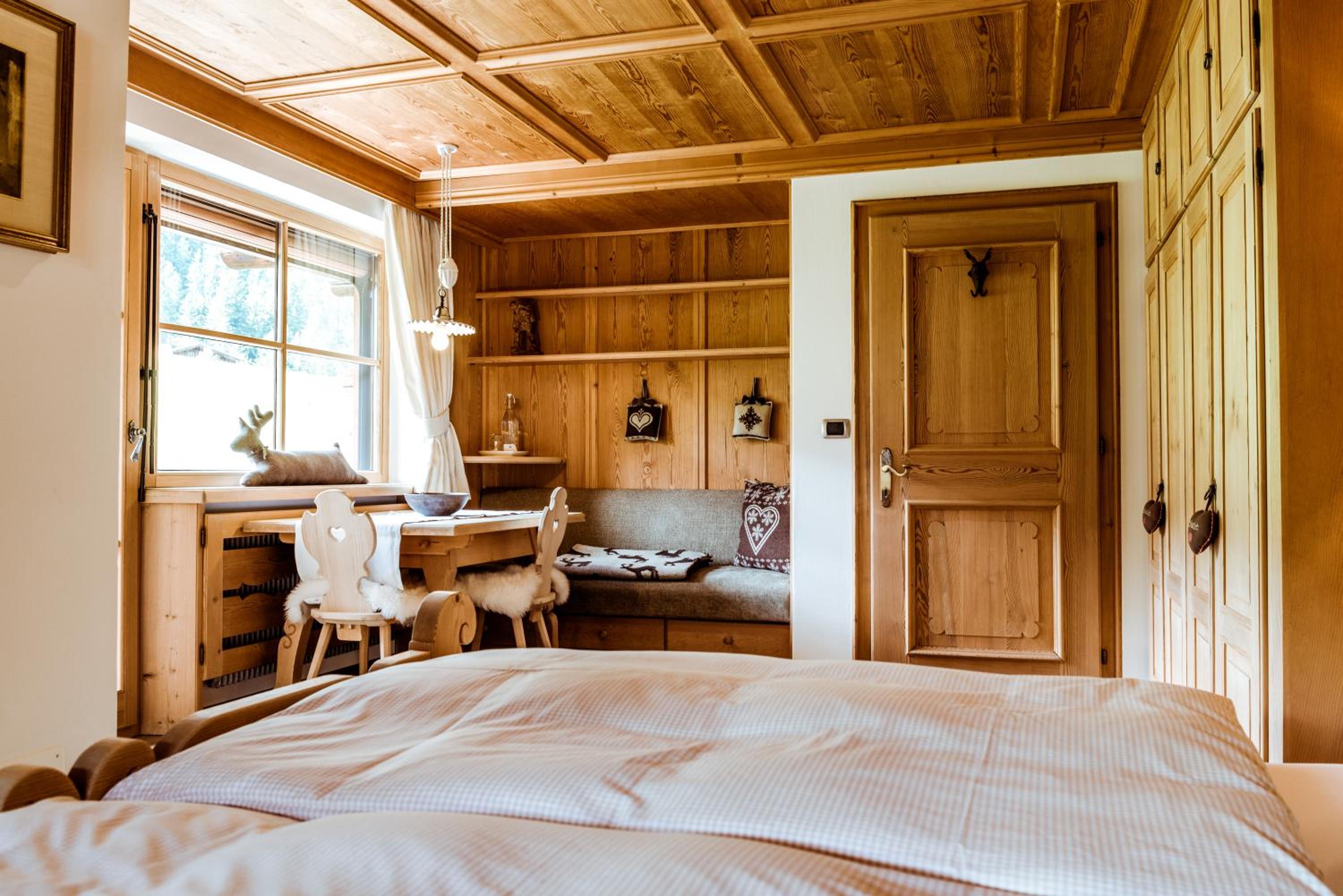 Deluxe Double Room with Balcony photo 1