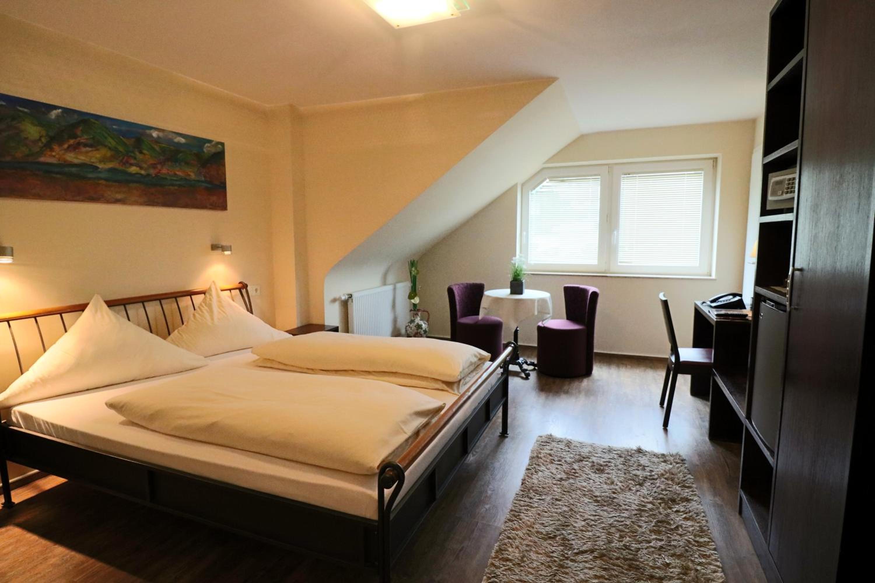 Double Room - Basic photo 2