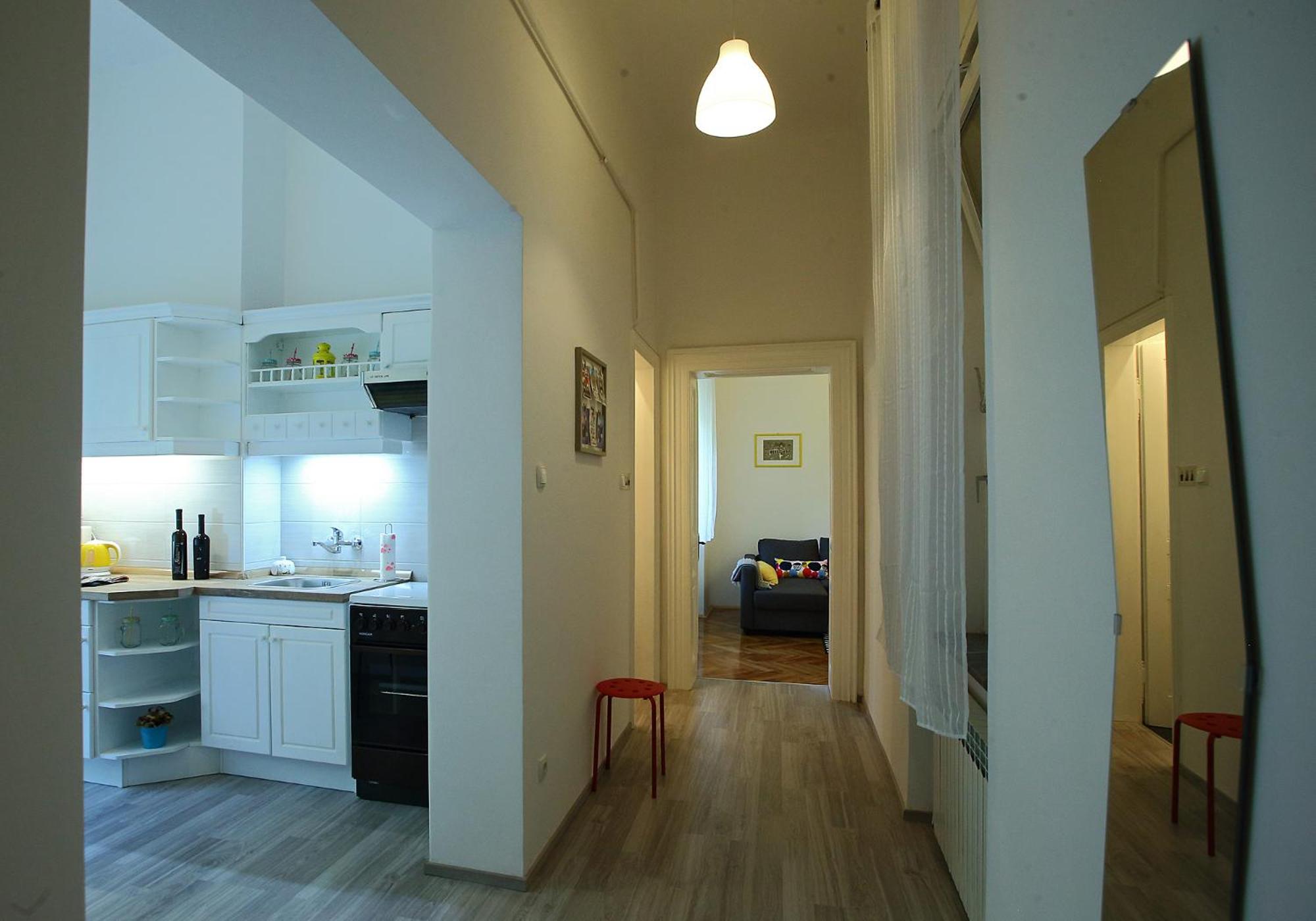 Apartment - Photo 5