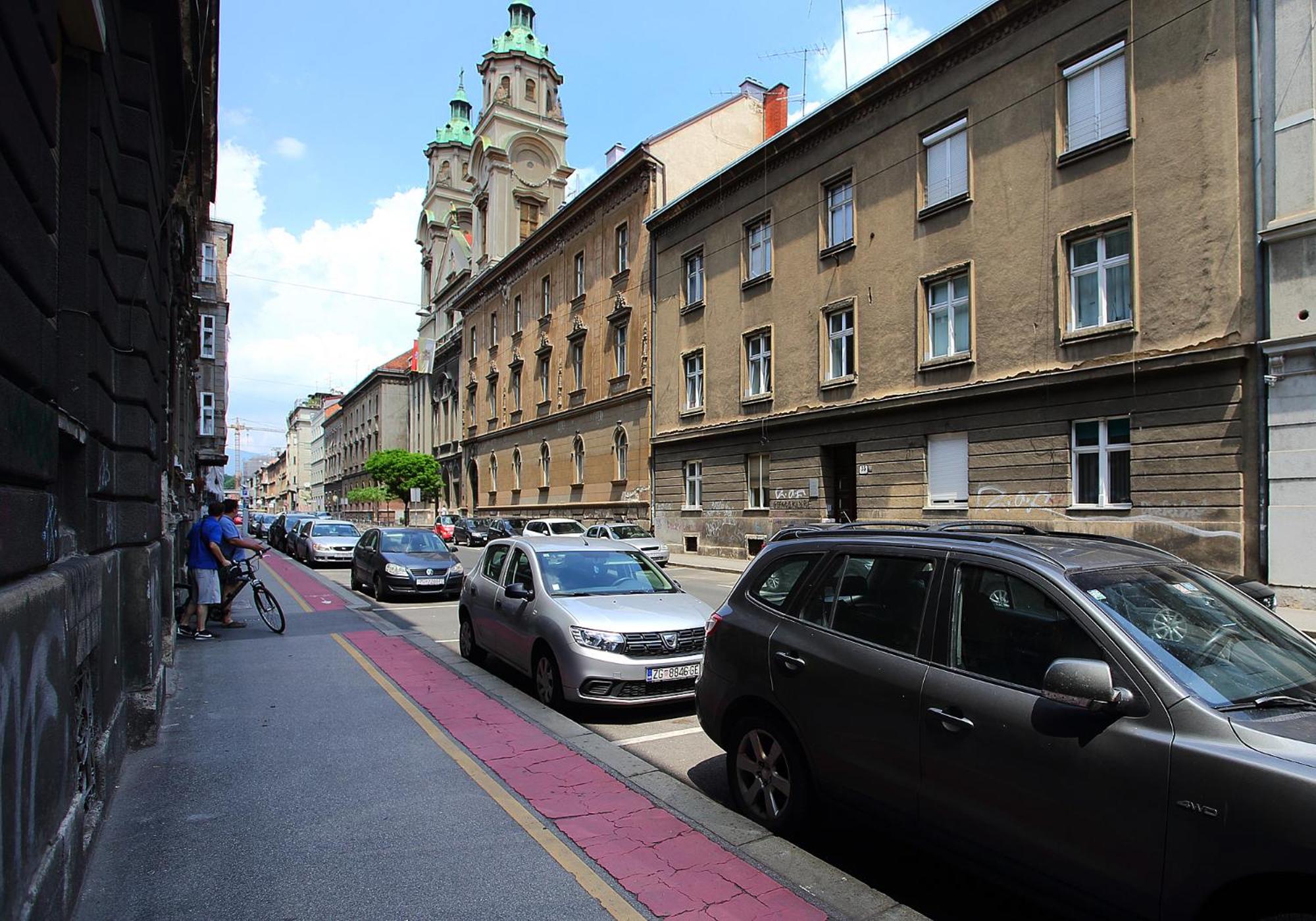 Apartment - Photo 24