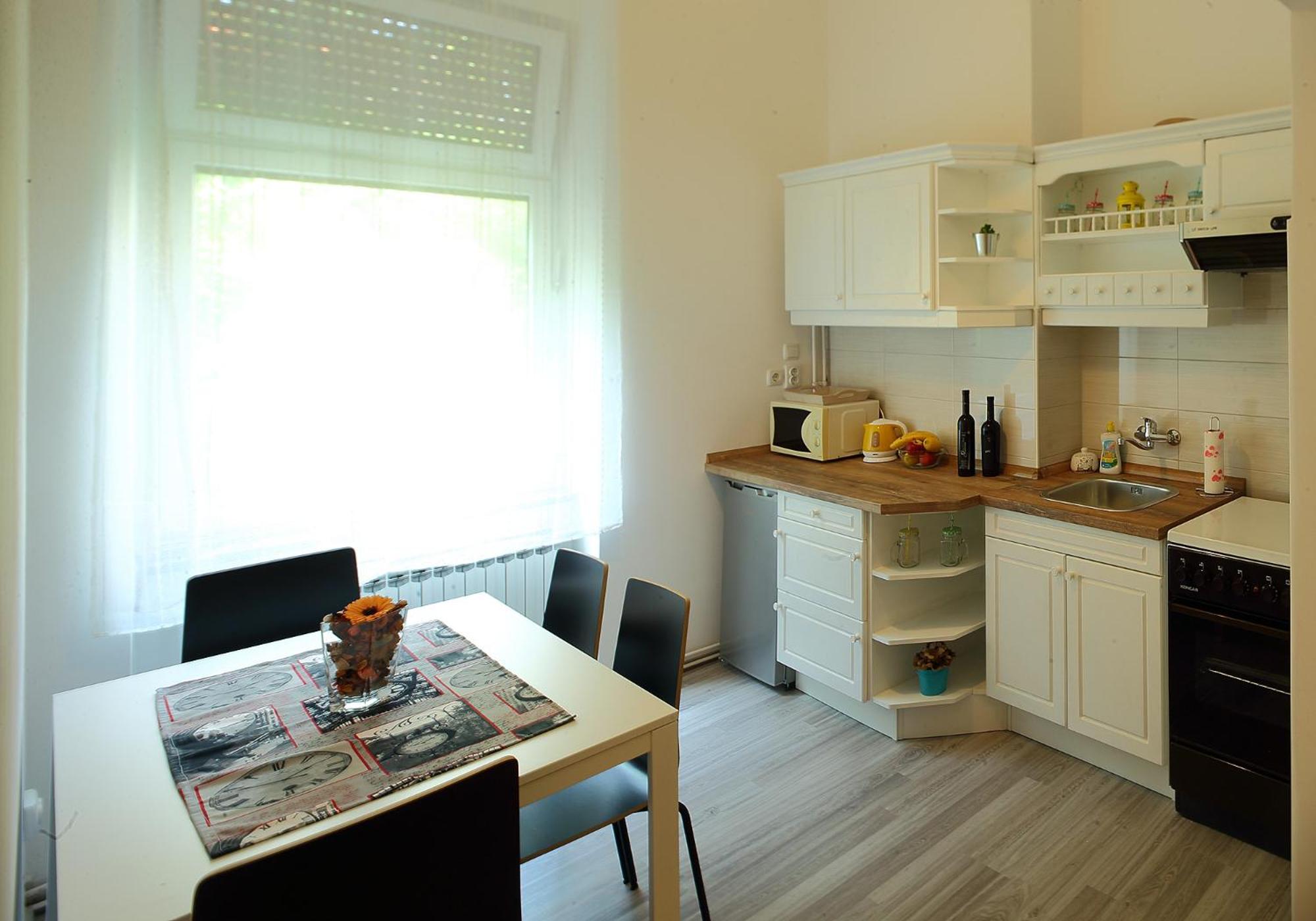 Apartment - Photo 20