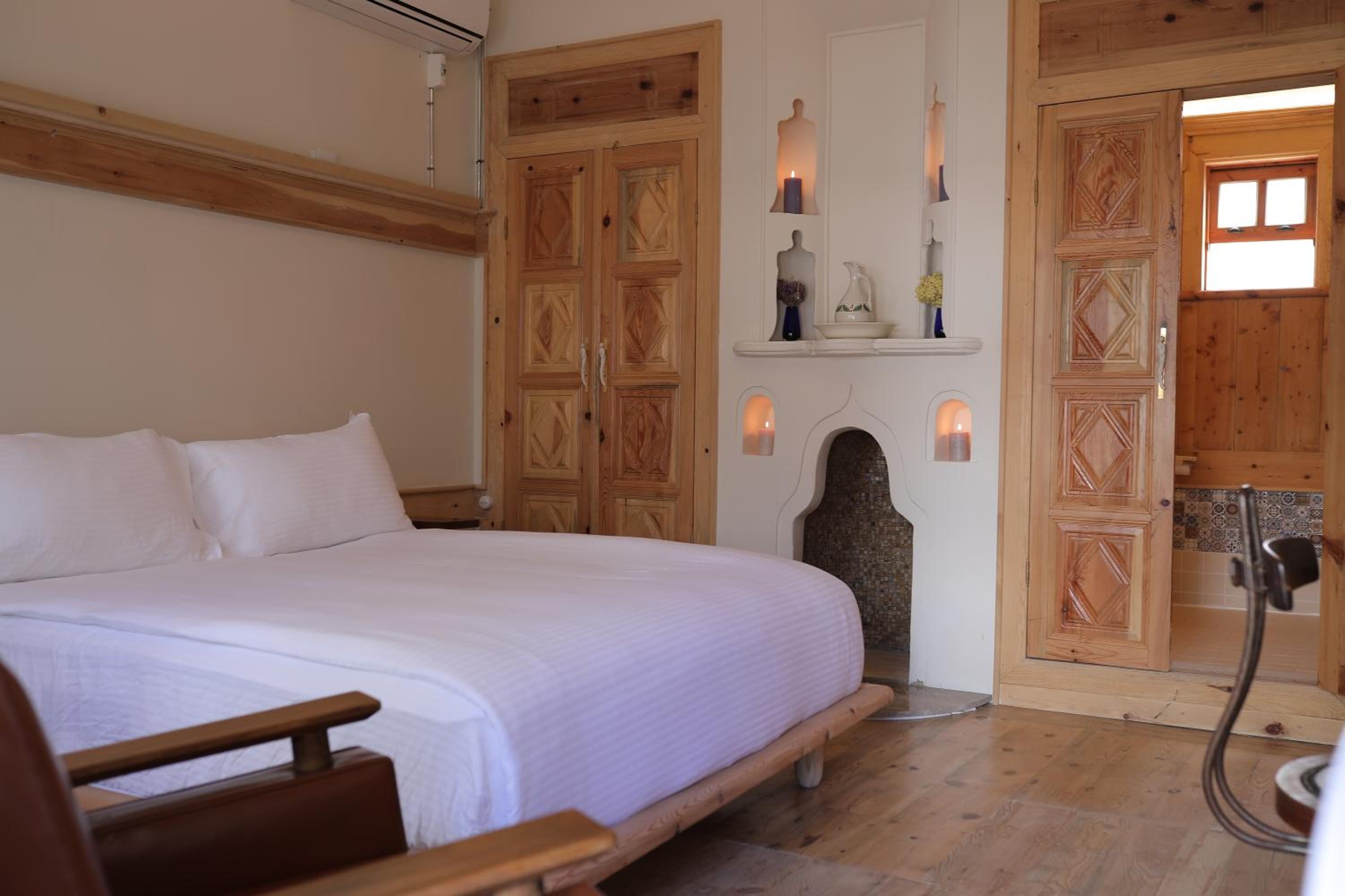 Double Room - Photo 13