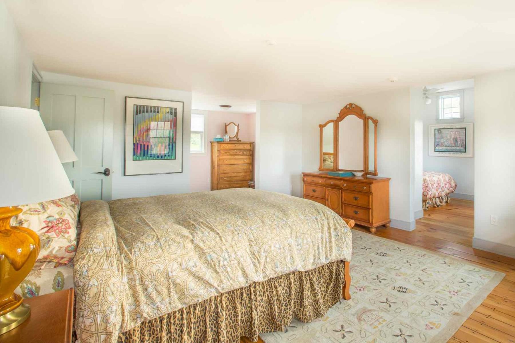 Queen Suite with Double Bed photo 1