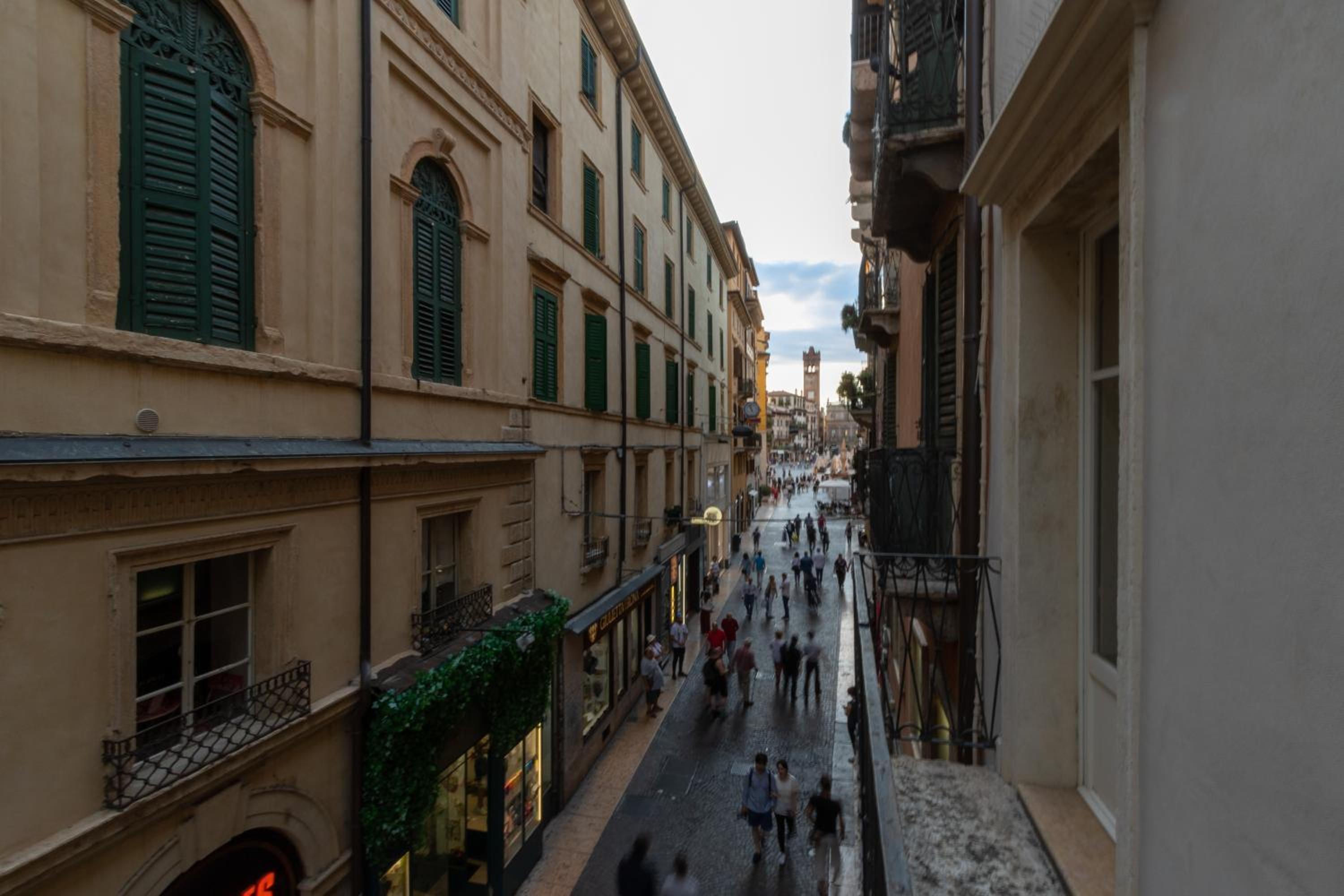 One-Bedroom Apartment with Balcony - Via Cappello 29 - Photo 15