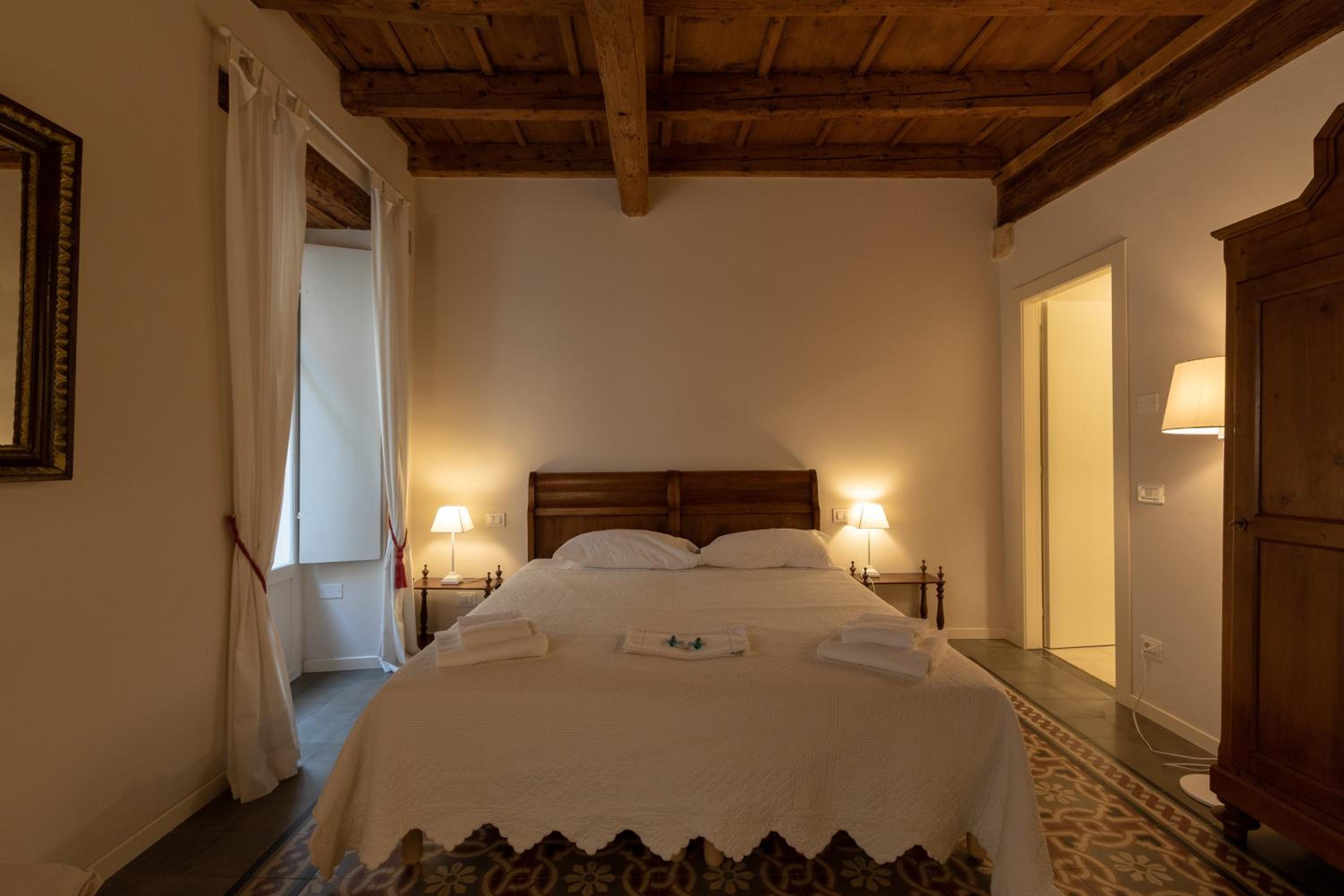 One-Bedroom Apartment with Balcony - Via Cappello 29 - Photo 20
