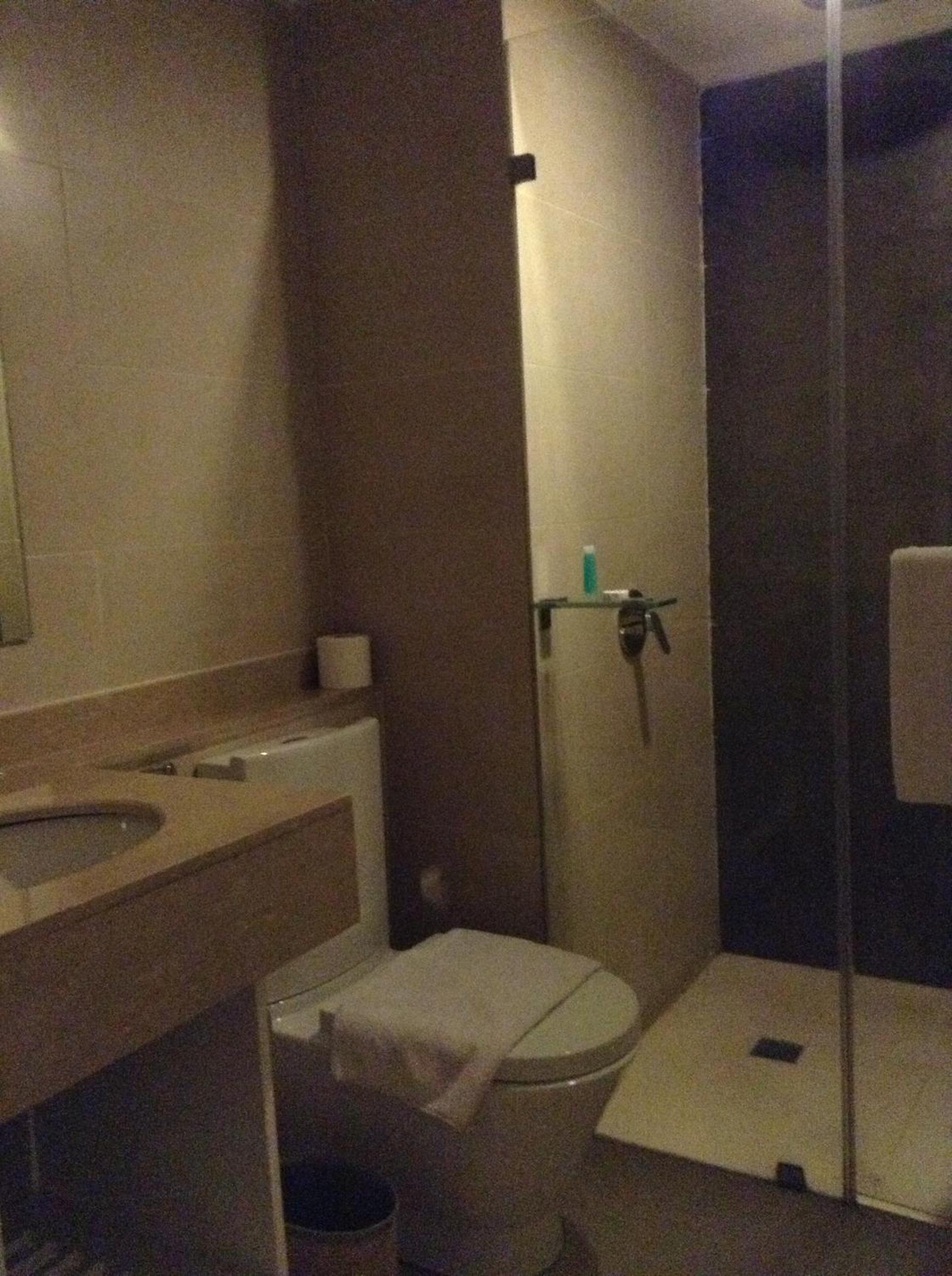 Standard Double or Twin Room - Photo 5