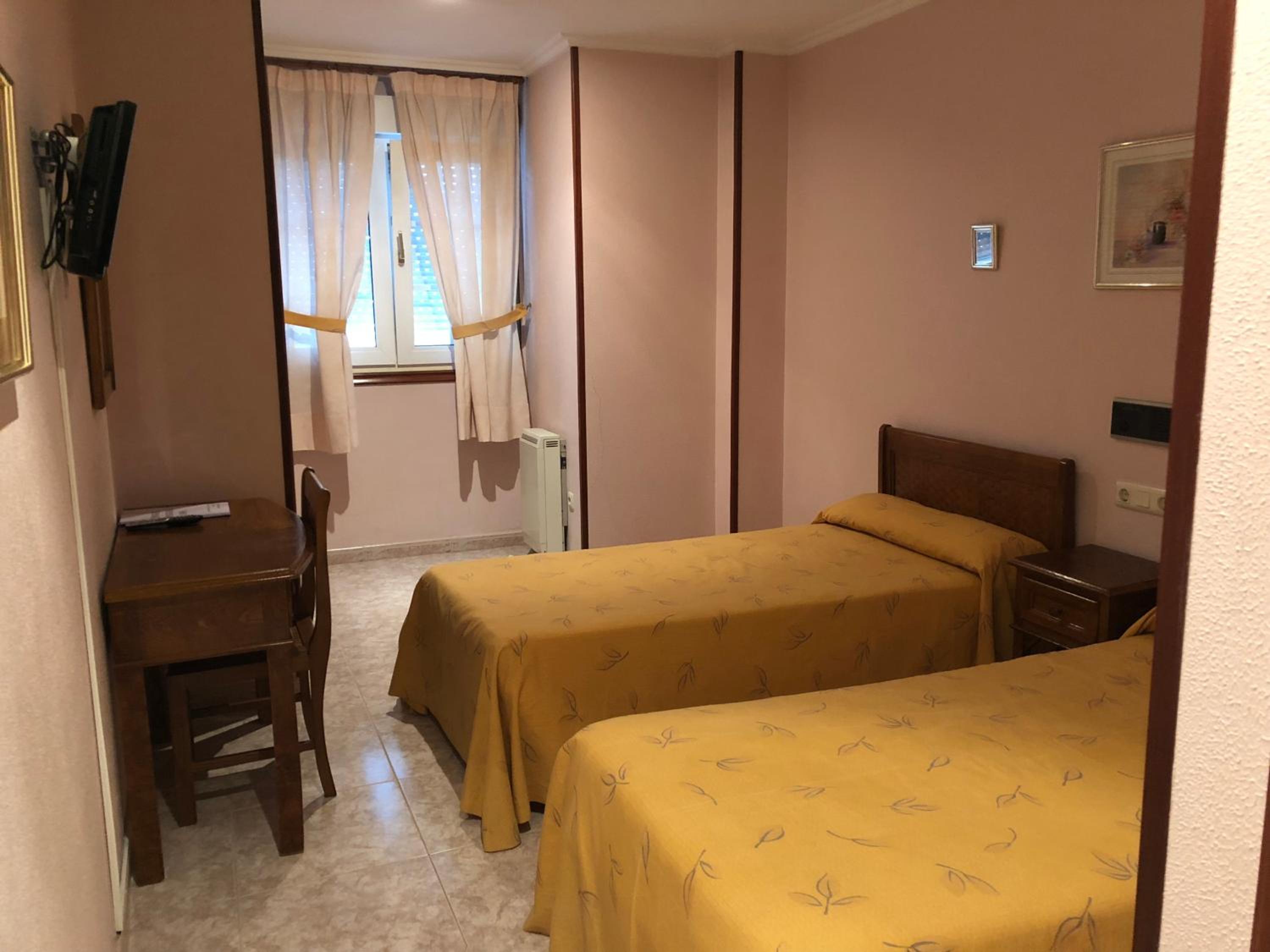 Single Room photo 3