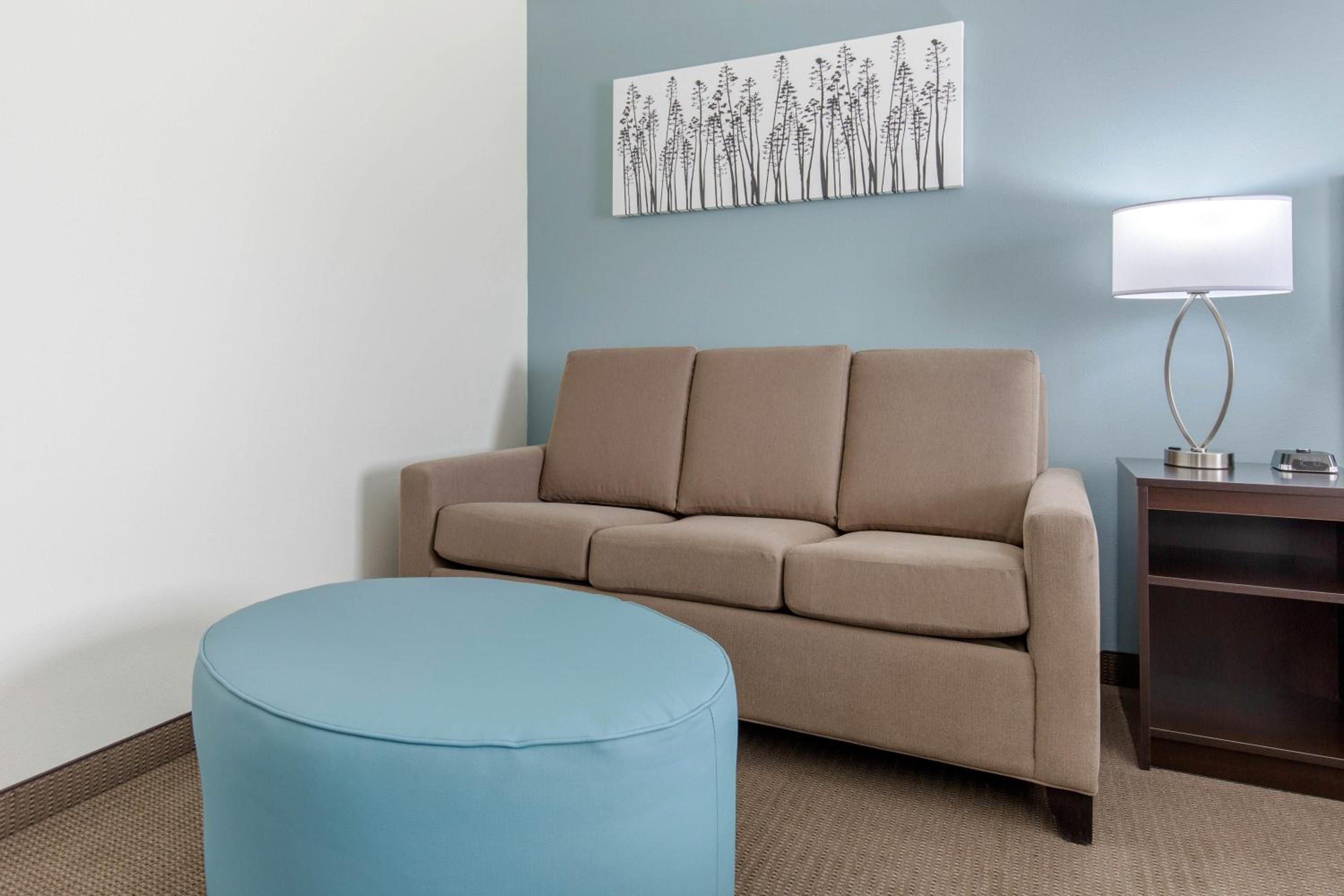 King Suite with Sofa Bed photo 2