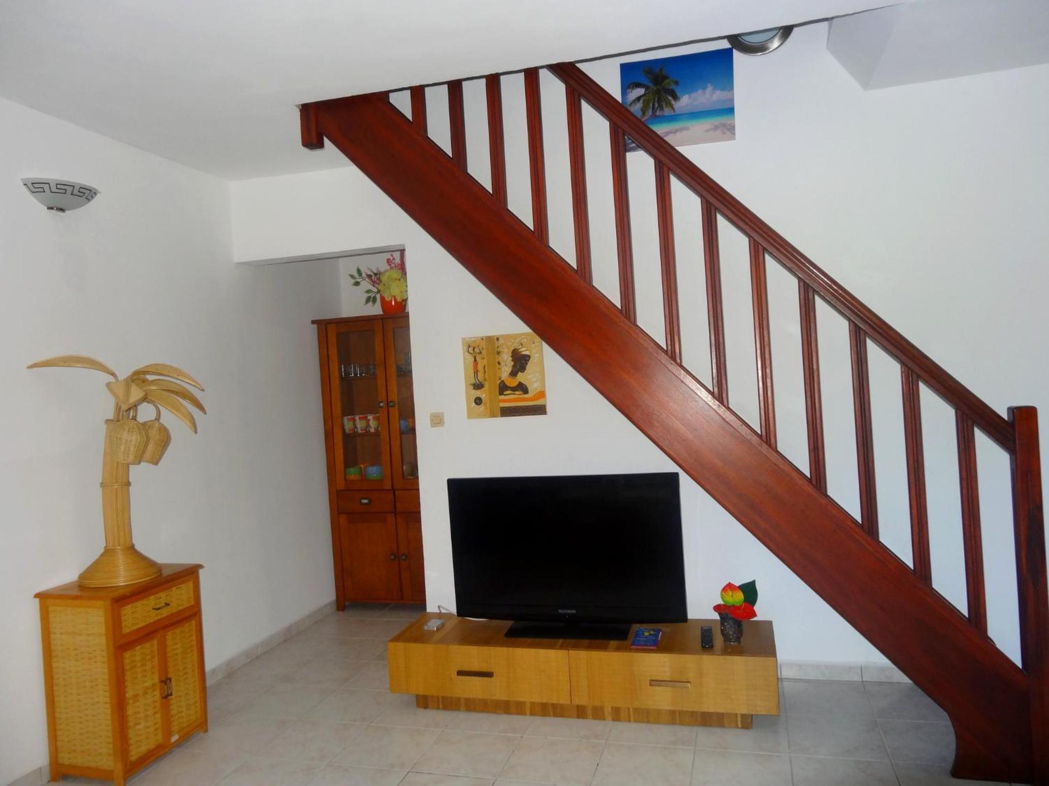 Two-Bedroom House photo 3