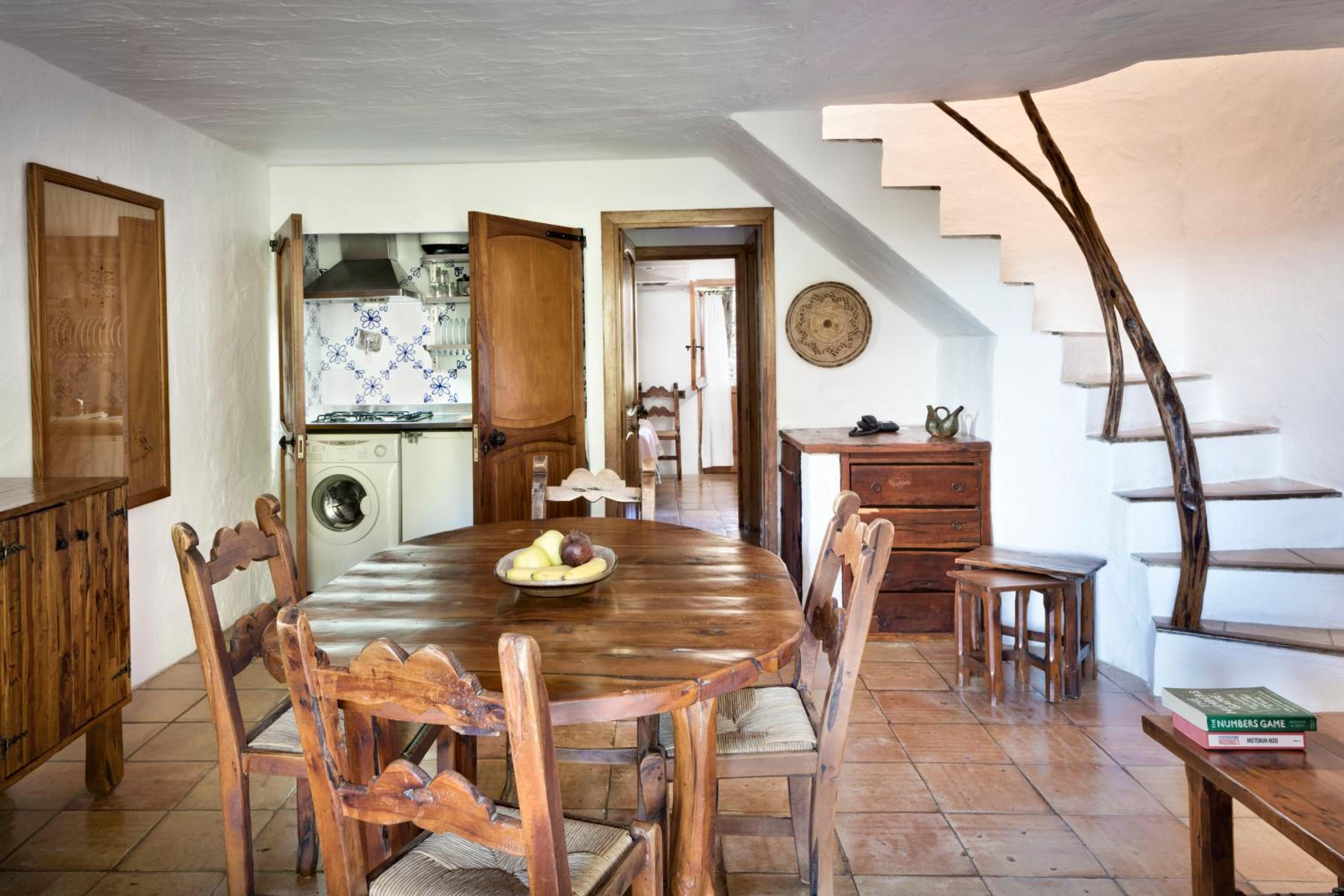 Two-Bedroom Apartment - Split Level  photo 3