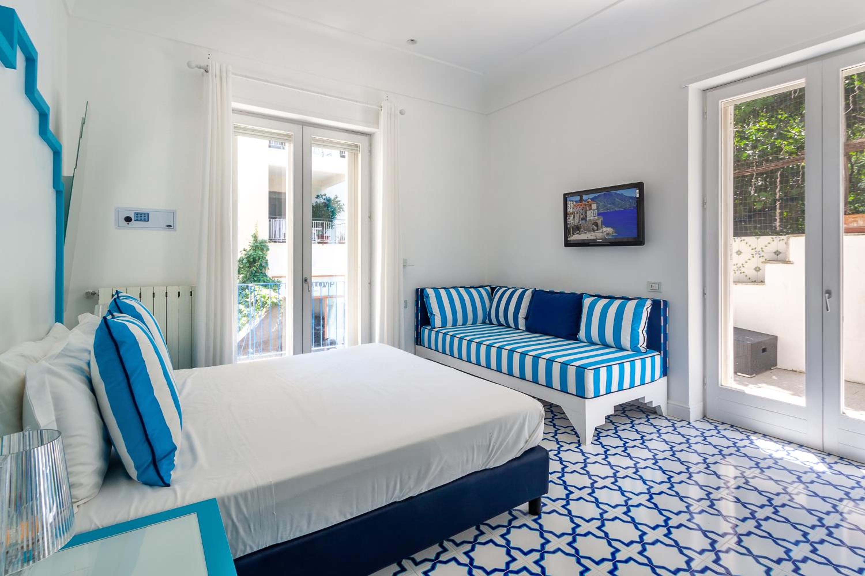 Superior Double Room - Photo 2