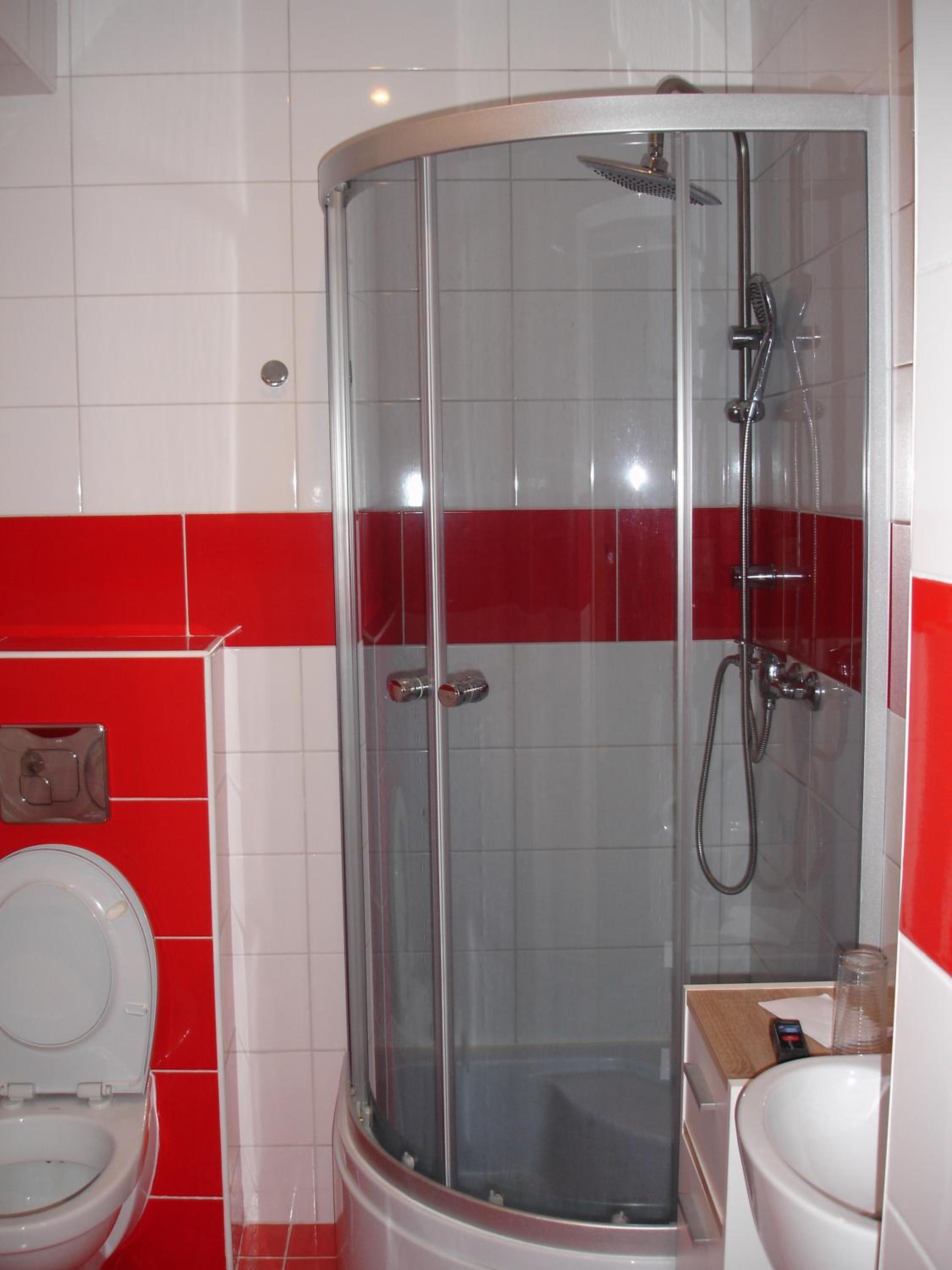 Double Room with Extra Bed - Photo 8