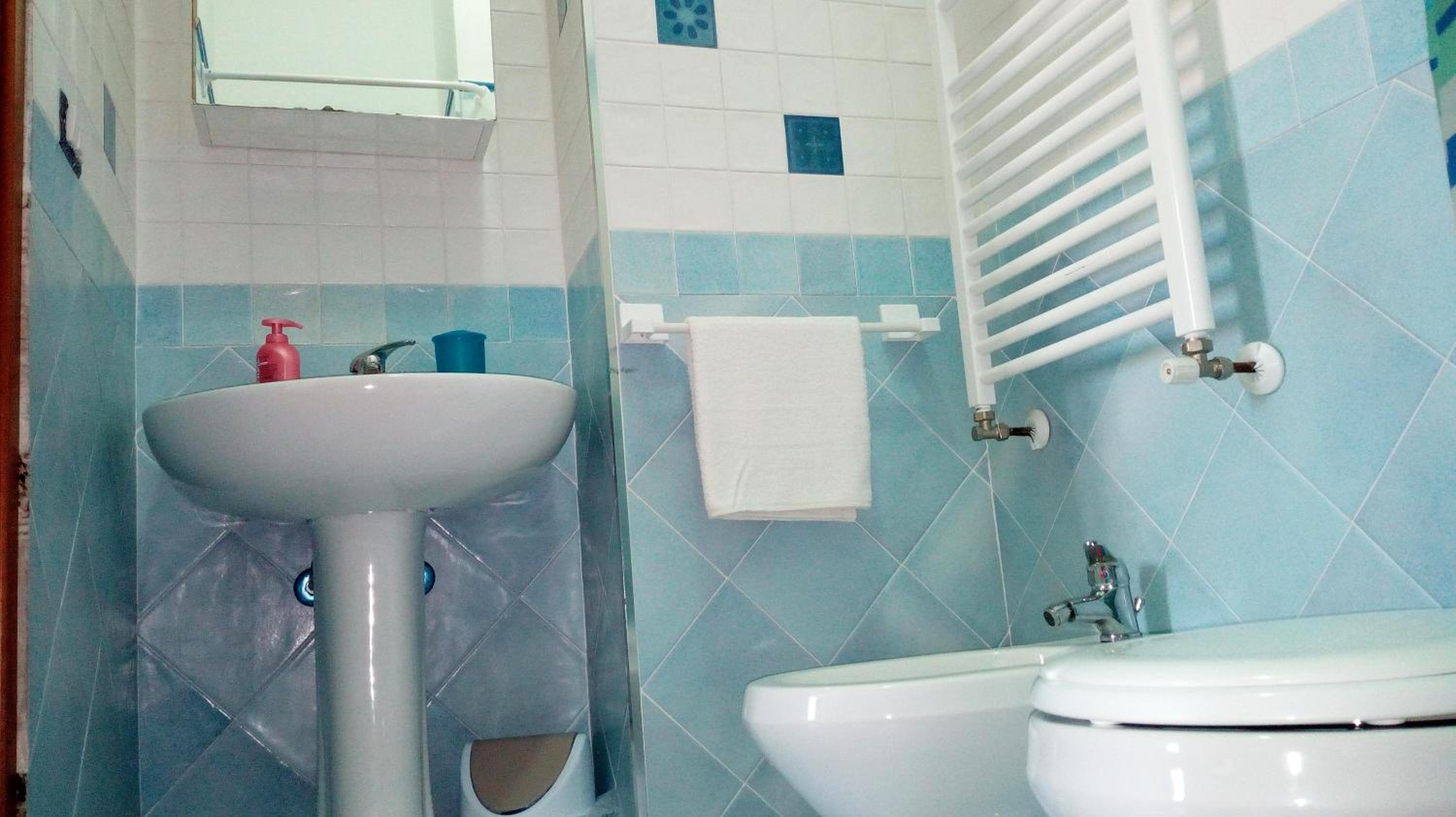 Triple Room with Private Bathroom photo 2