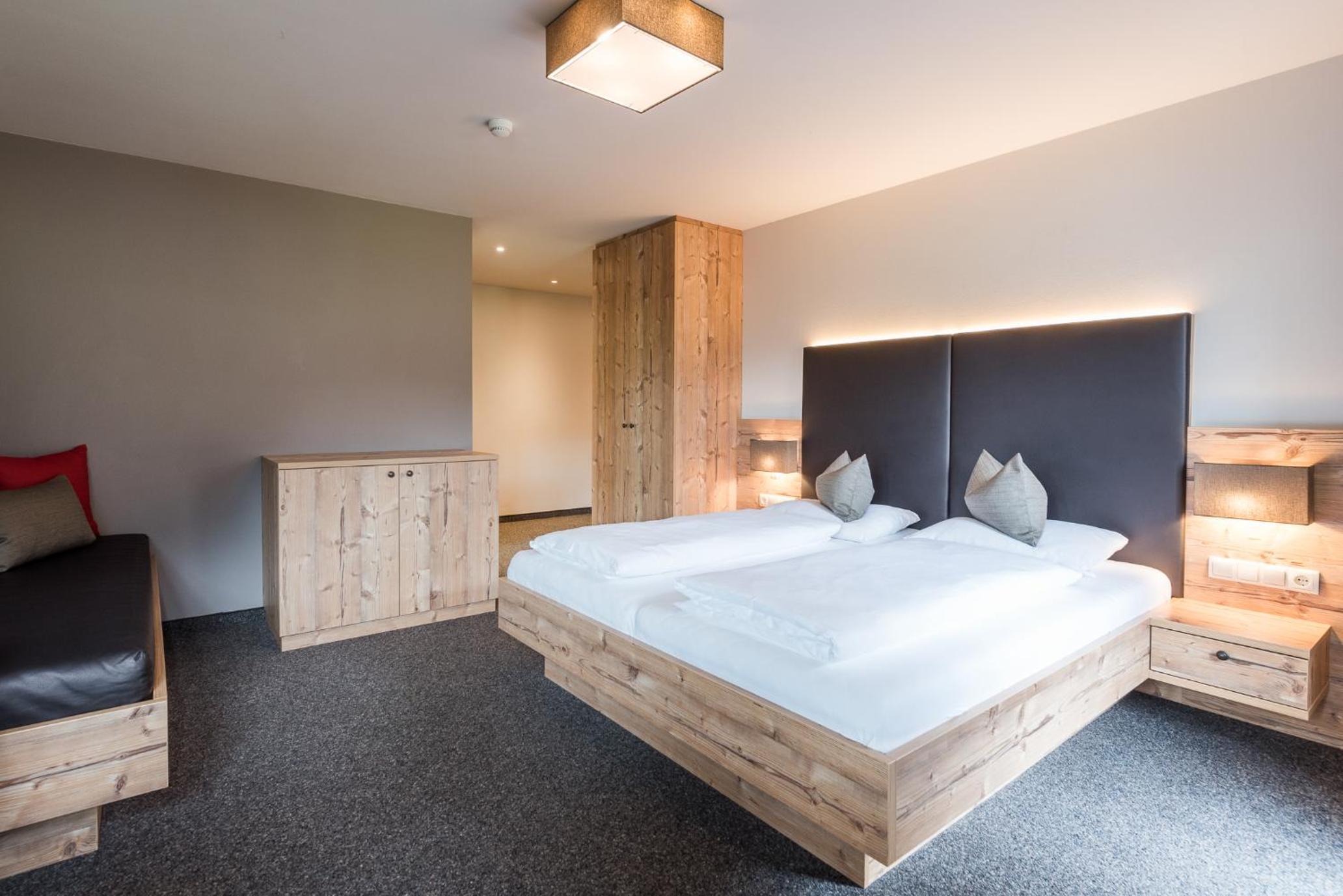 Triple Room with Balcony photo 2