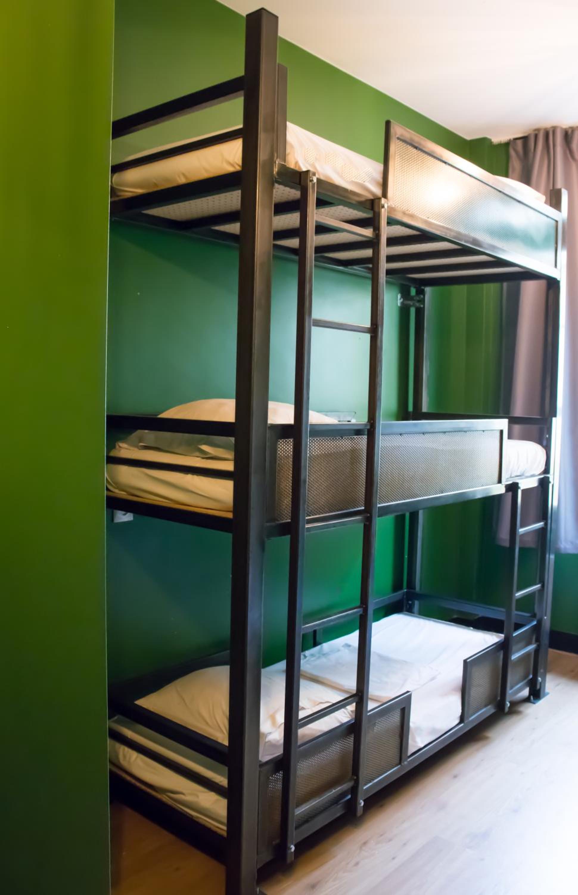 Bed in 4-Bed Mixed Dormitory Room photo 2