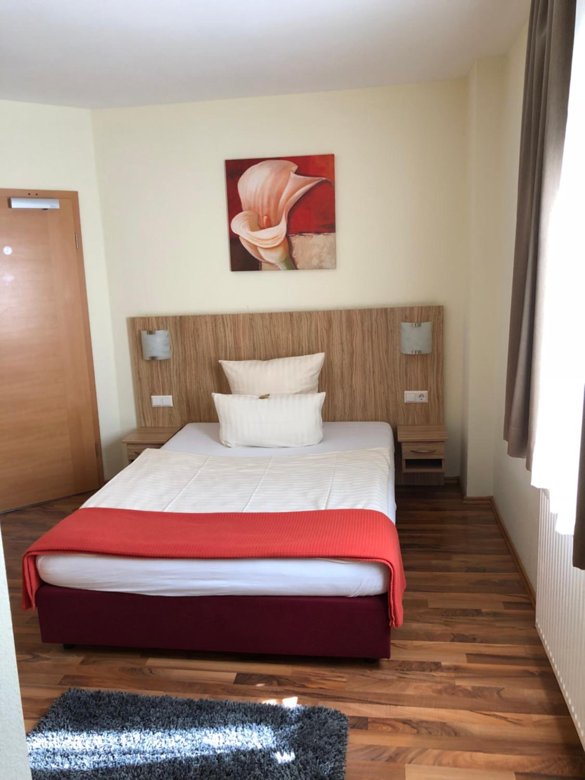 Single Room photo 1