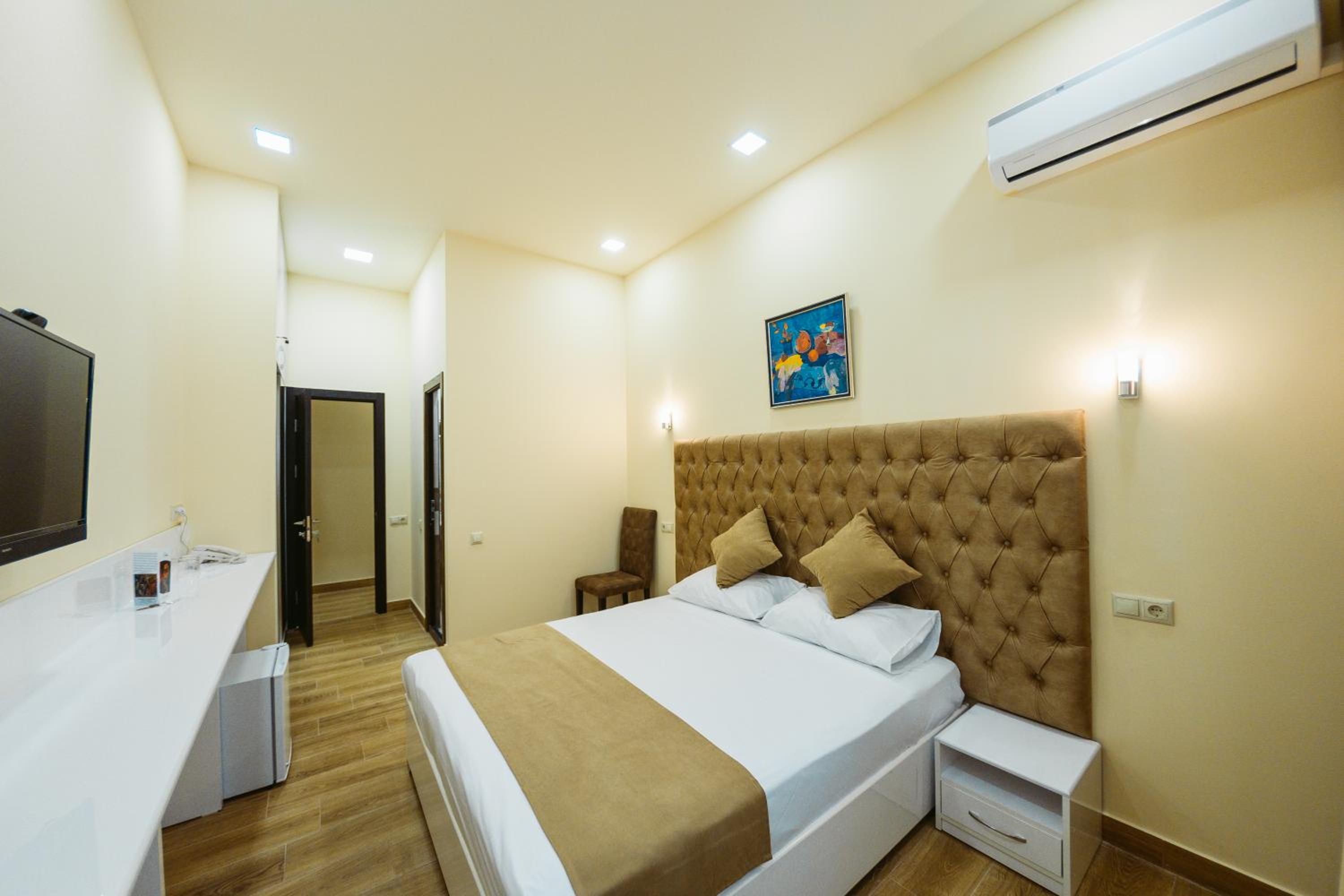 Double Room photo 3