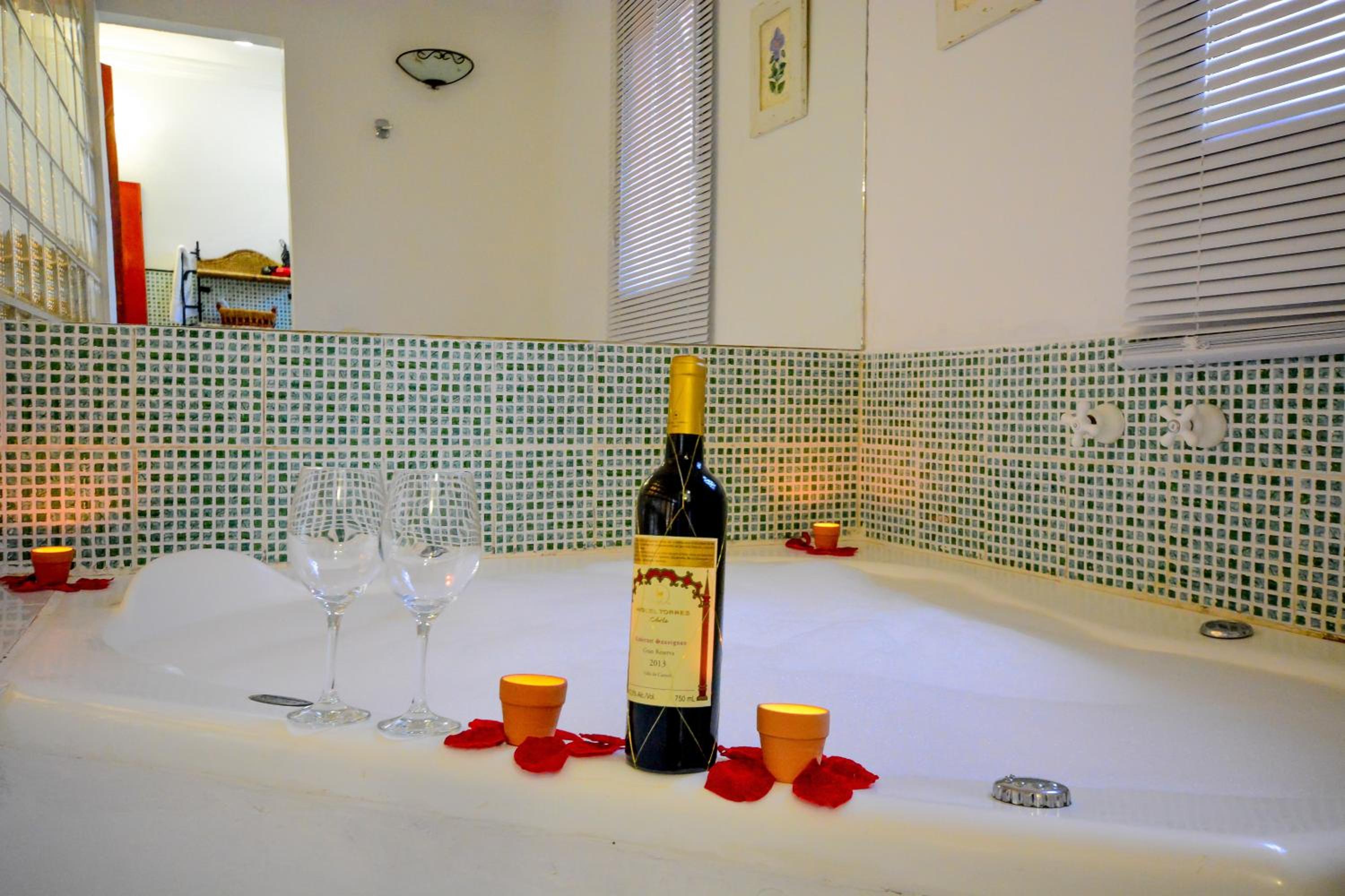 Luxury Chalet with Hot Tub photo 3