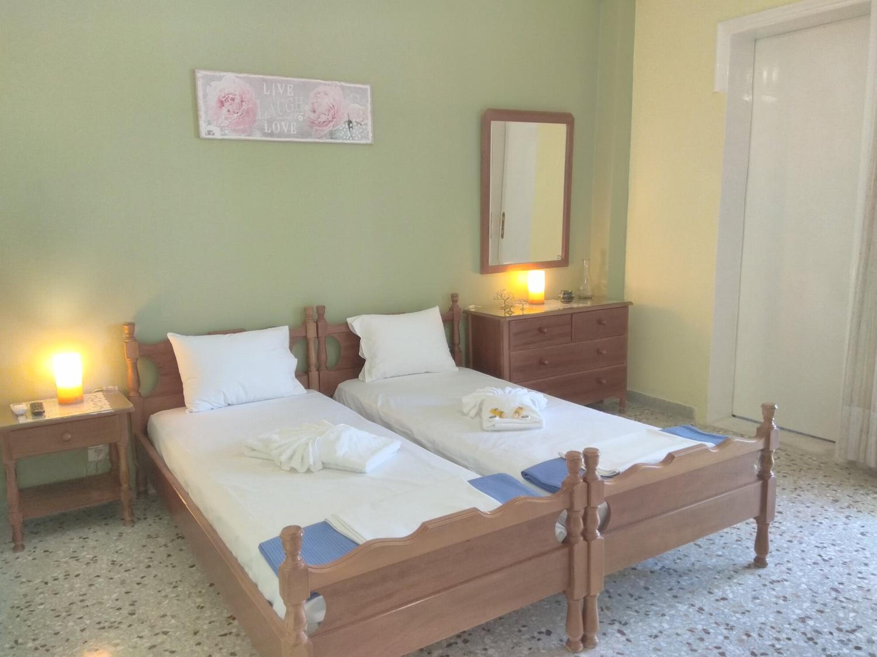 Standard Twin Room with Garden View photo 1