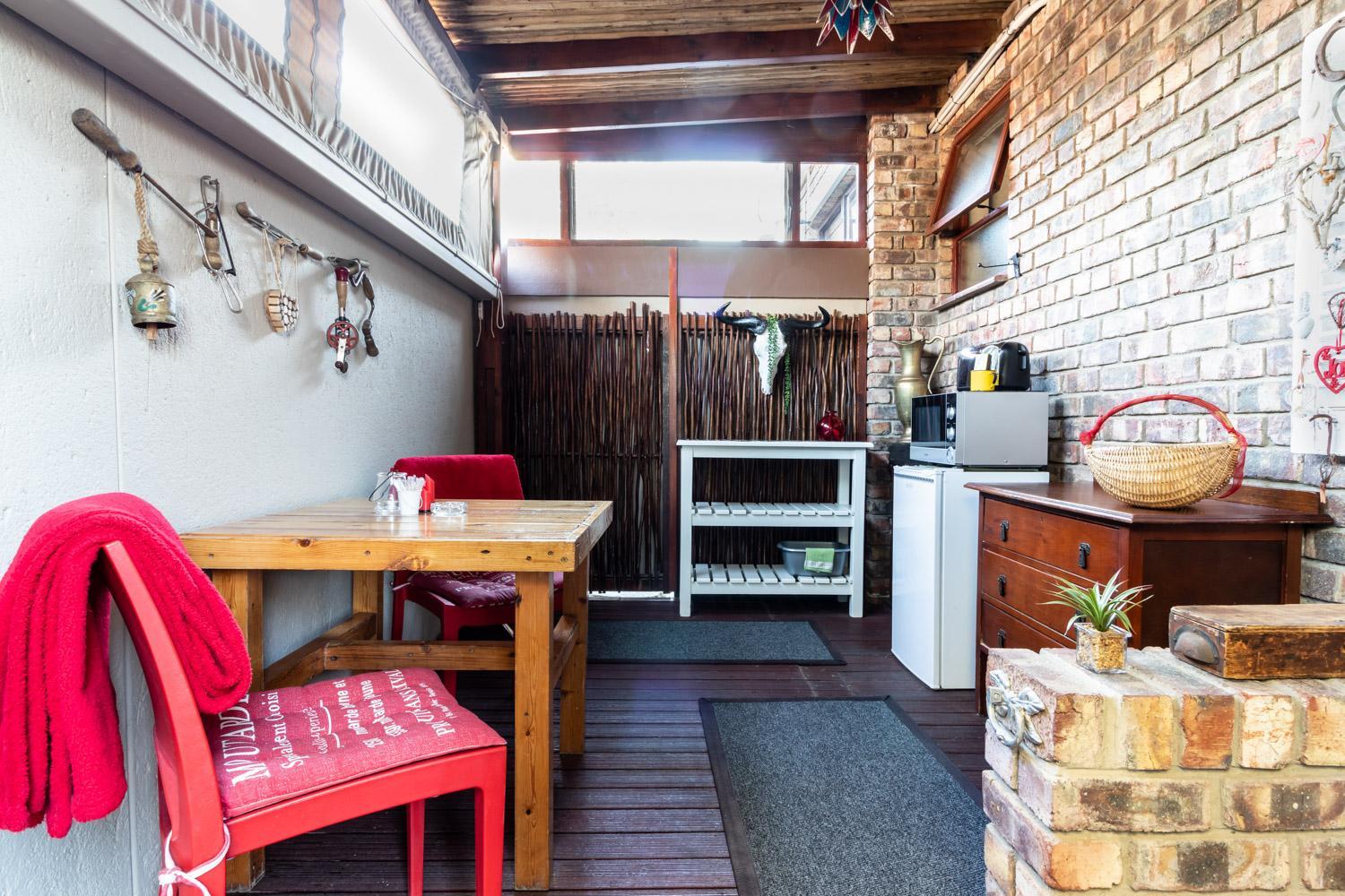 Standard Double Room - Photo 10