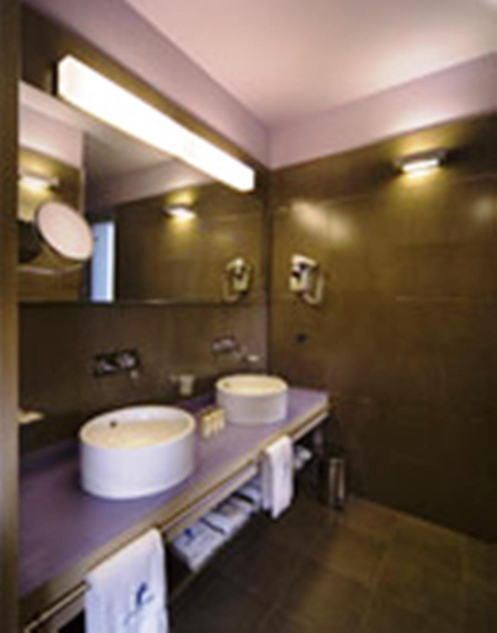 Suite - Photo 6
